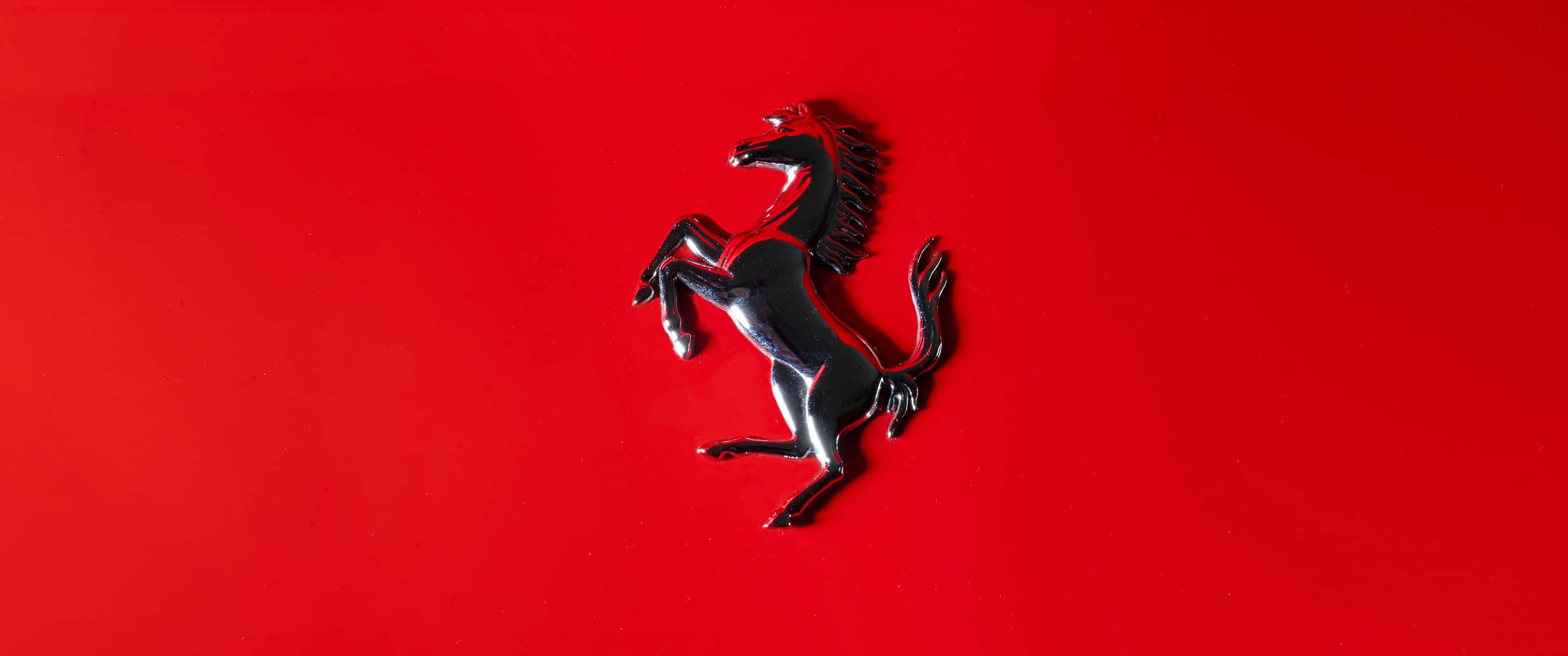 Fundal Atractiv cu Logo-ul Marcii Ferrari Fundal