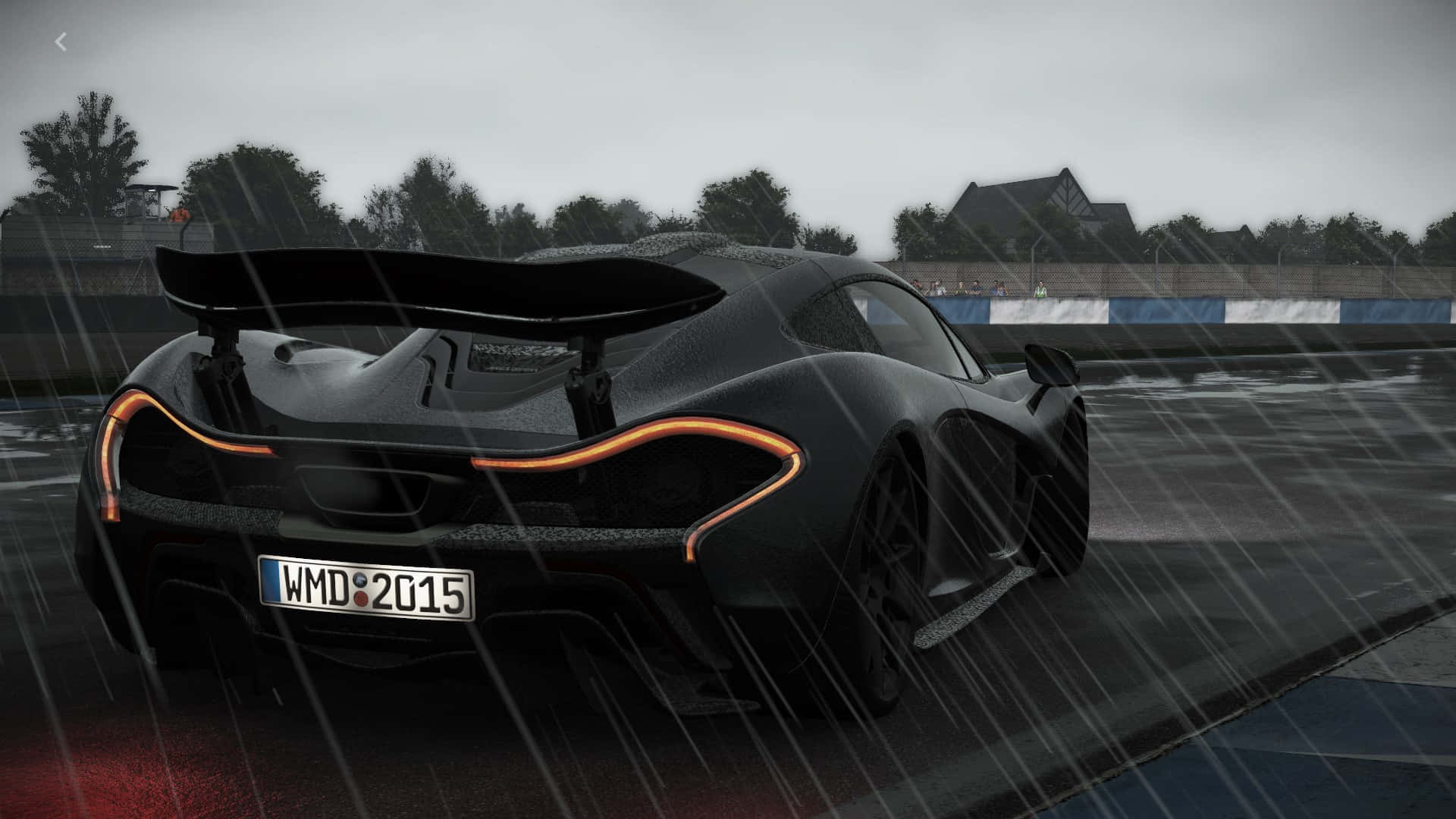 Fundal HD Project Cars cu McLaren P1 pe ploaie Fundal