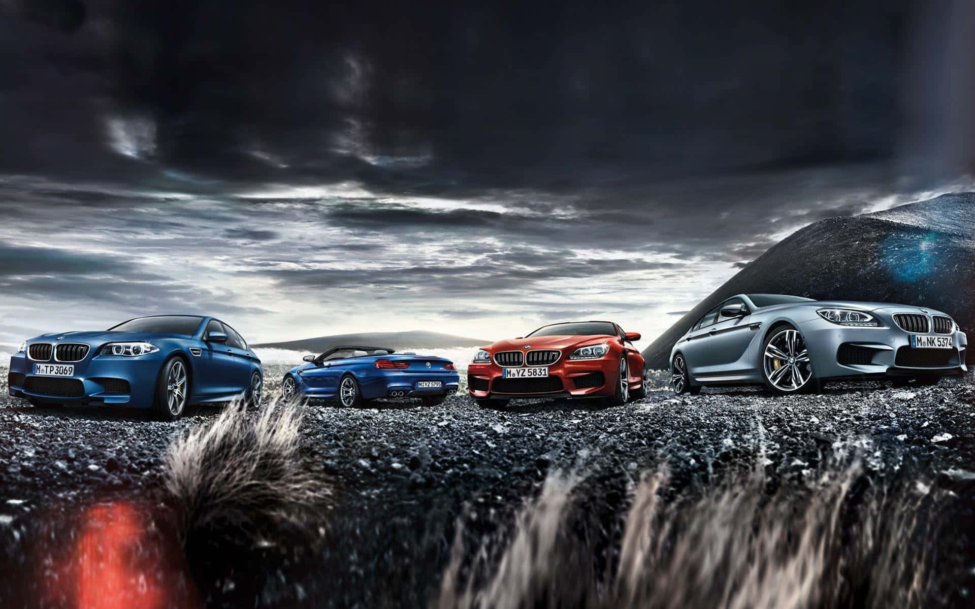 Fundal M Series 720p cu BMW M Cars în Culori Diferite Fundal