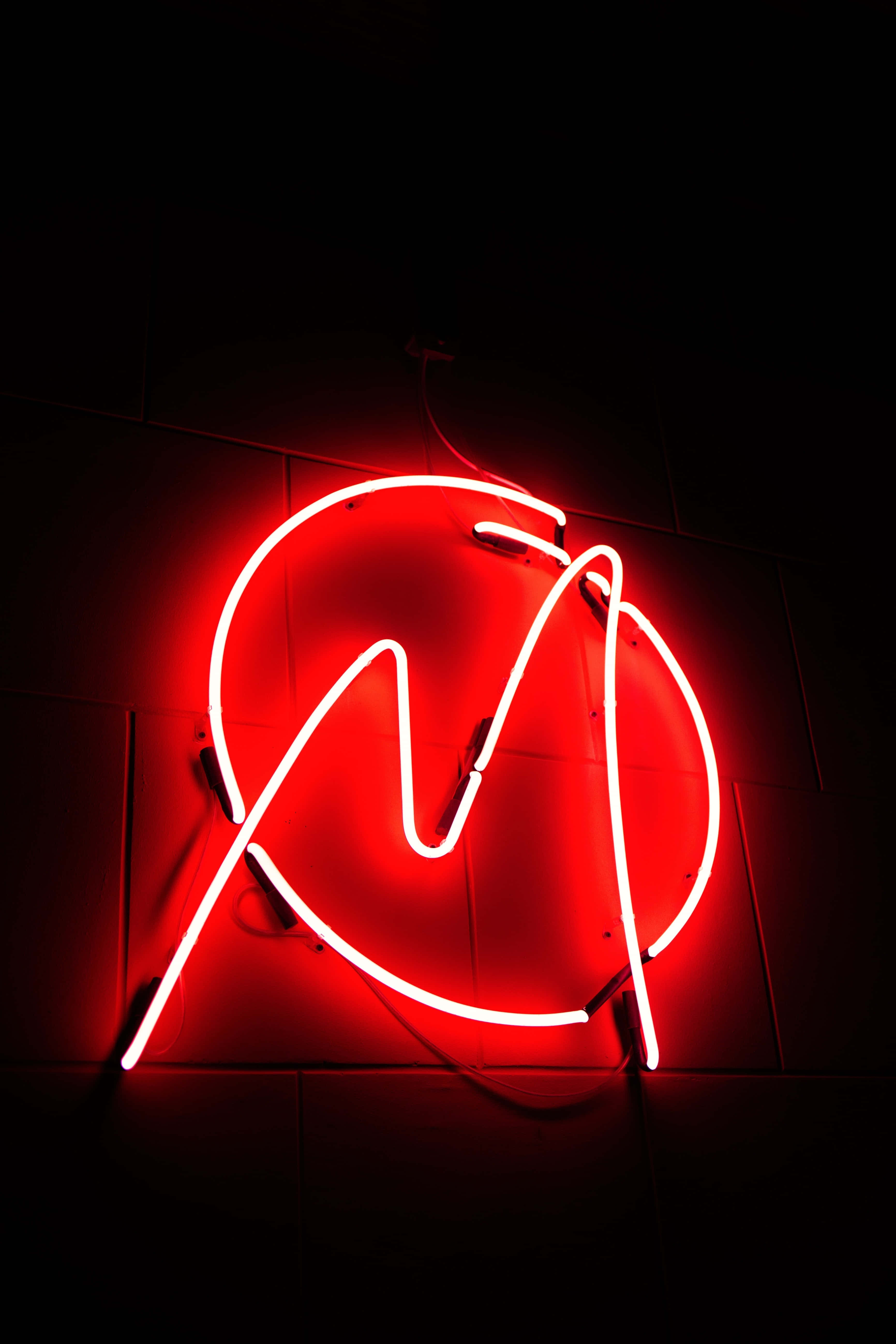 Fundal Neon Roșu cu Gradient Luminos Fundal