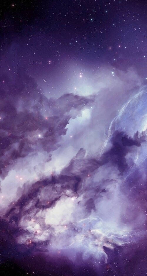 Galaxie mov cu nori albi pentru iPhone Fundal