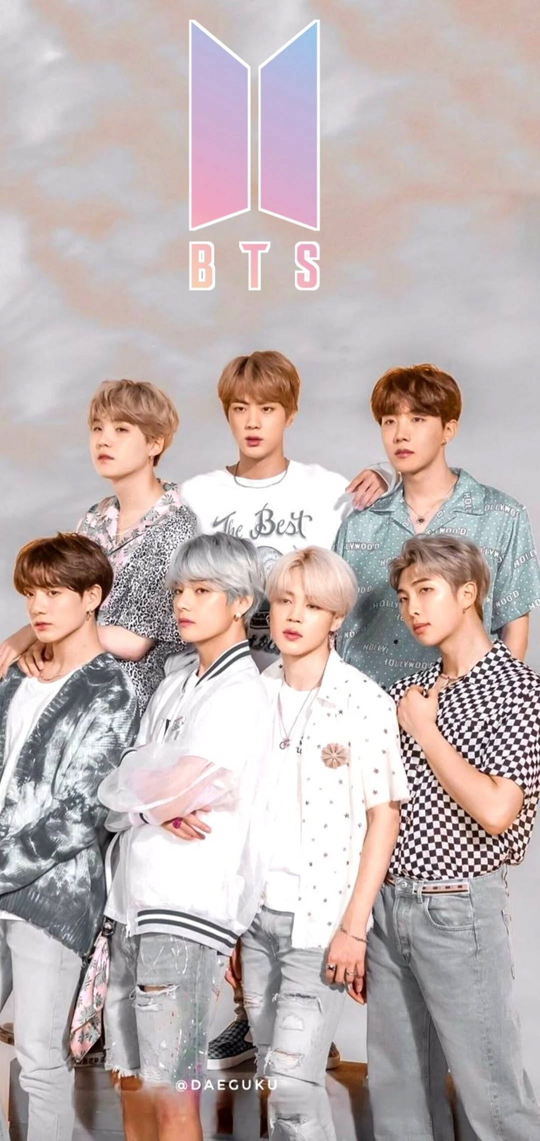 Grupul BTS drăguț pozând sub sigla BTS Fundal