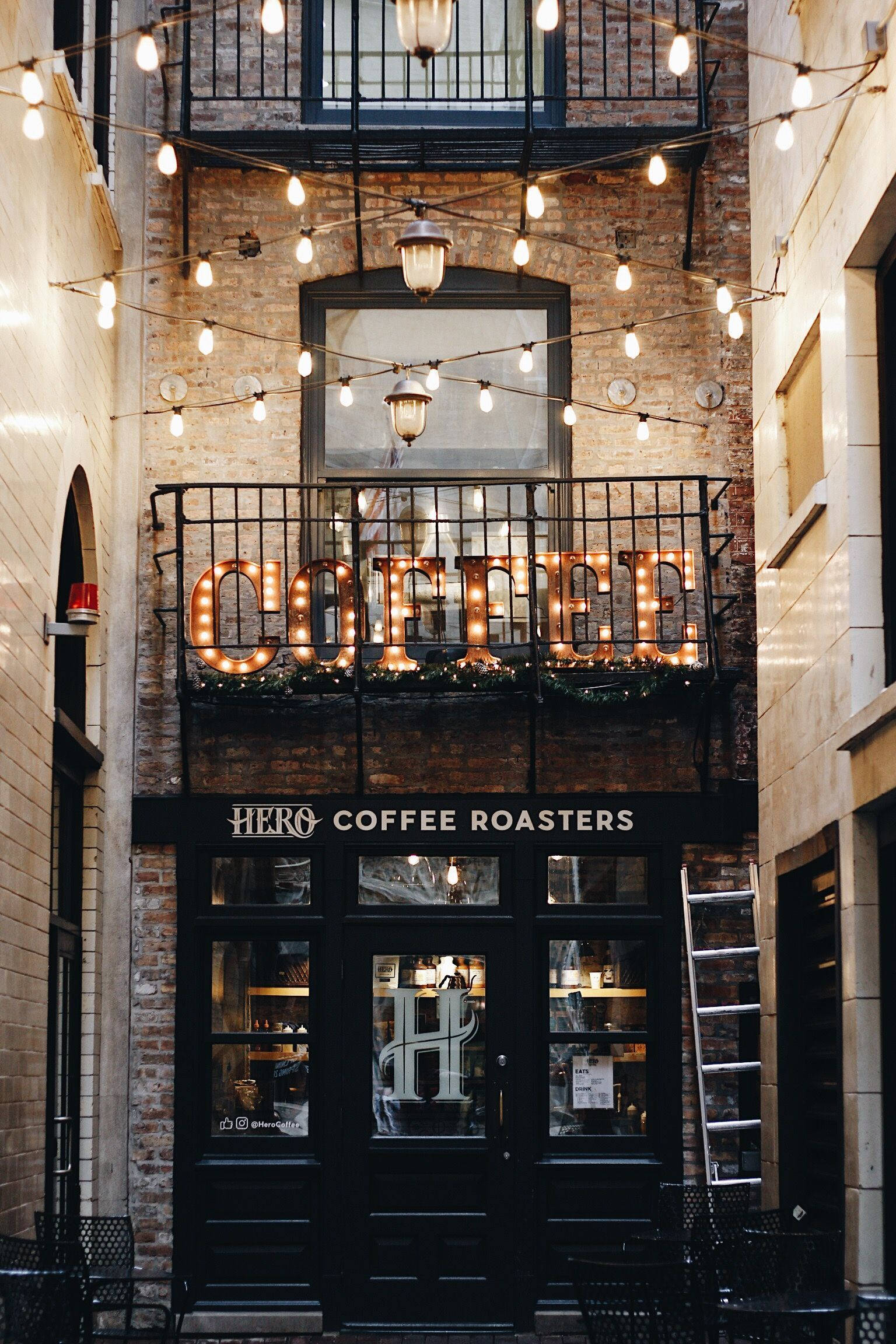 Hero Coffee Bar Cafe Chicago Fundal