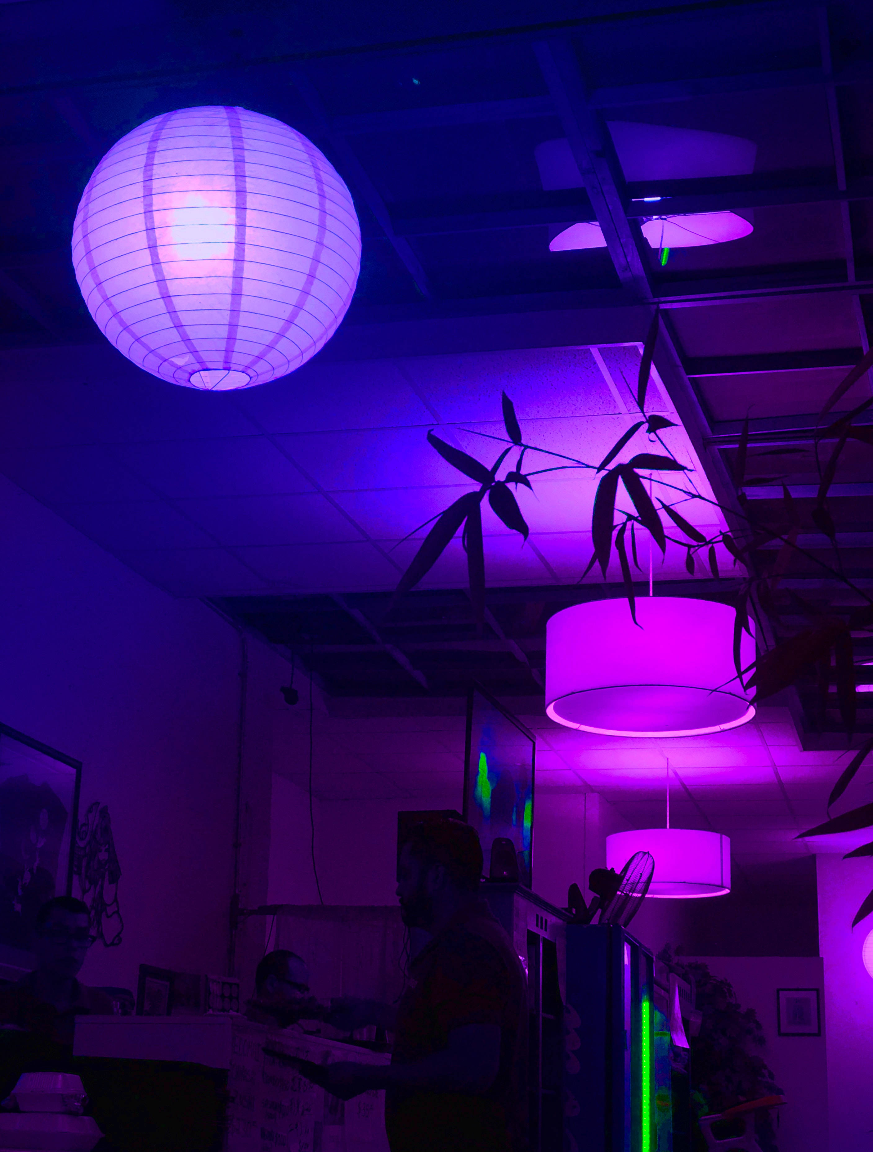 Idee de cameră estetică violet închis Fundal
