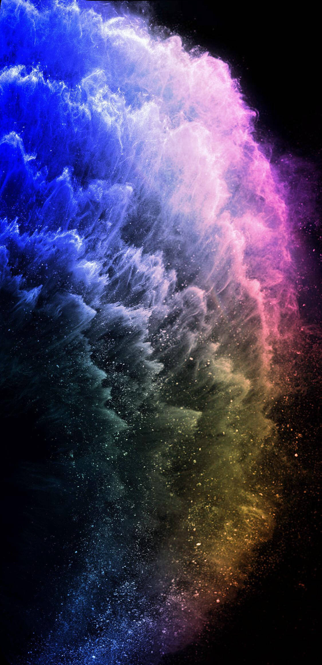 Ieși în evidență cu frumusețea Capacului iPhone 11 Gradient Albastru, Alb și Violet! Fundal