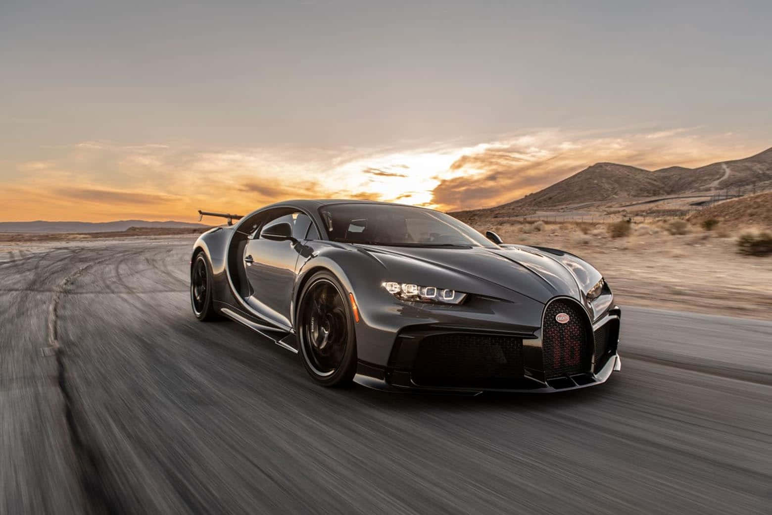 Imagine cu o mașină Bugatti neagră Fundal