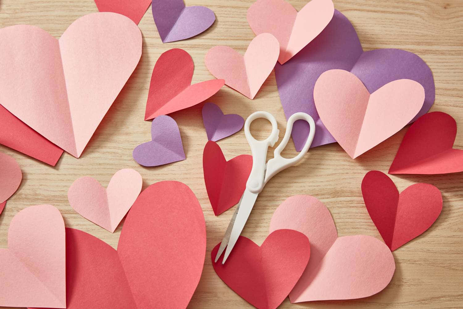 Imagine de inimă decupată din hârtie de Valentine's Day Fundal