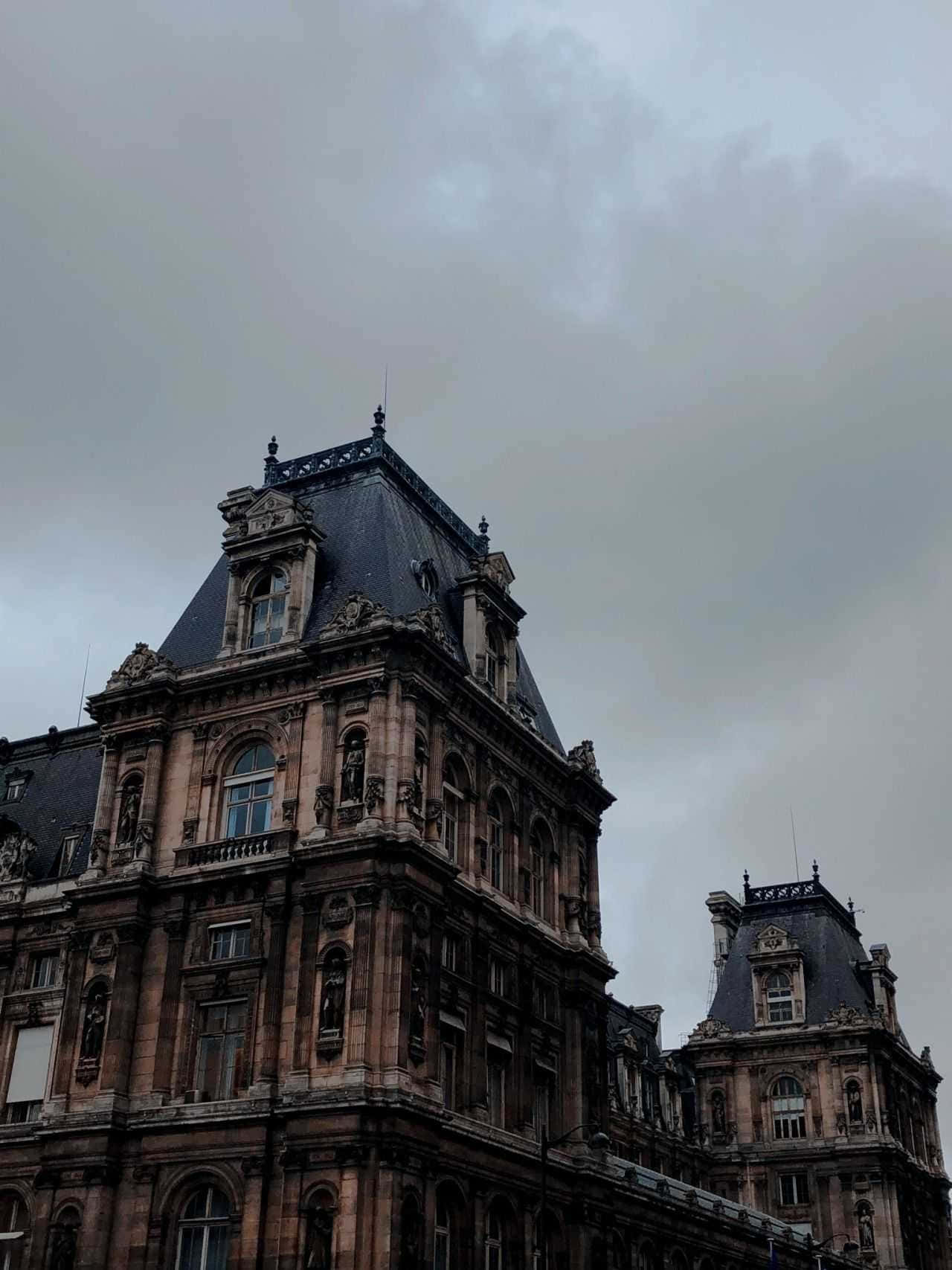 Îmbrățișează Aroma Misterioasă a Esteticii Dark Academia Fundal