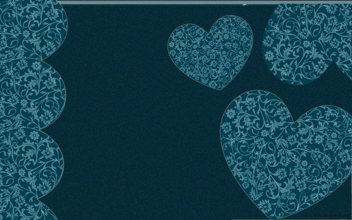 Inimi turcoaz cu flori drăguțe pentru desktop Fundal