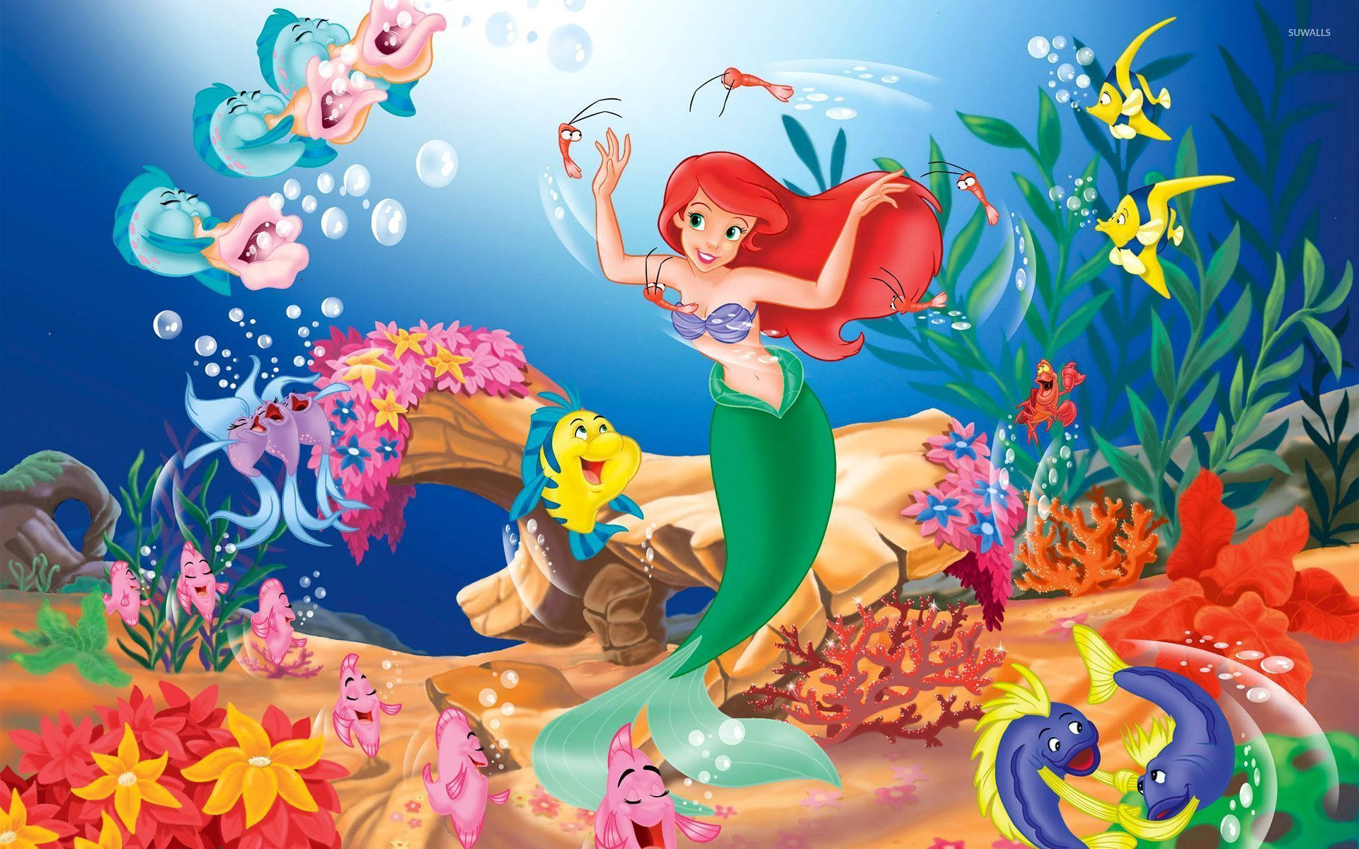 Înotați și jucați-vă cu Ariel, Flounder și Sebastian Fundal