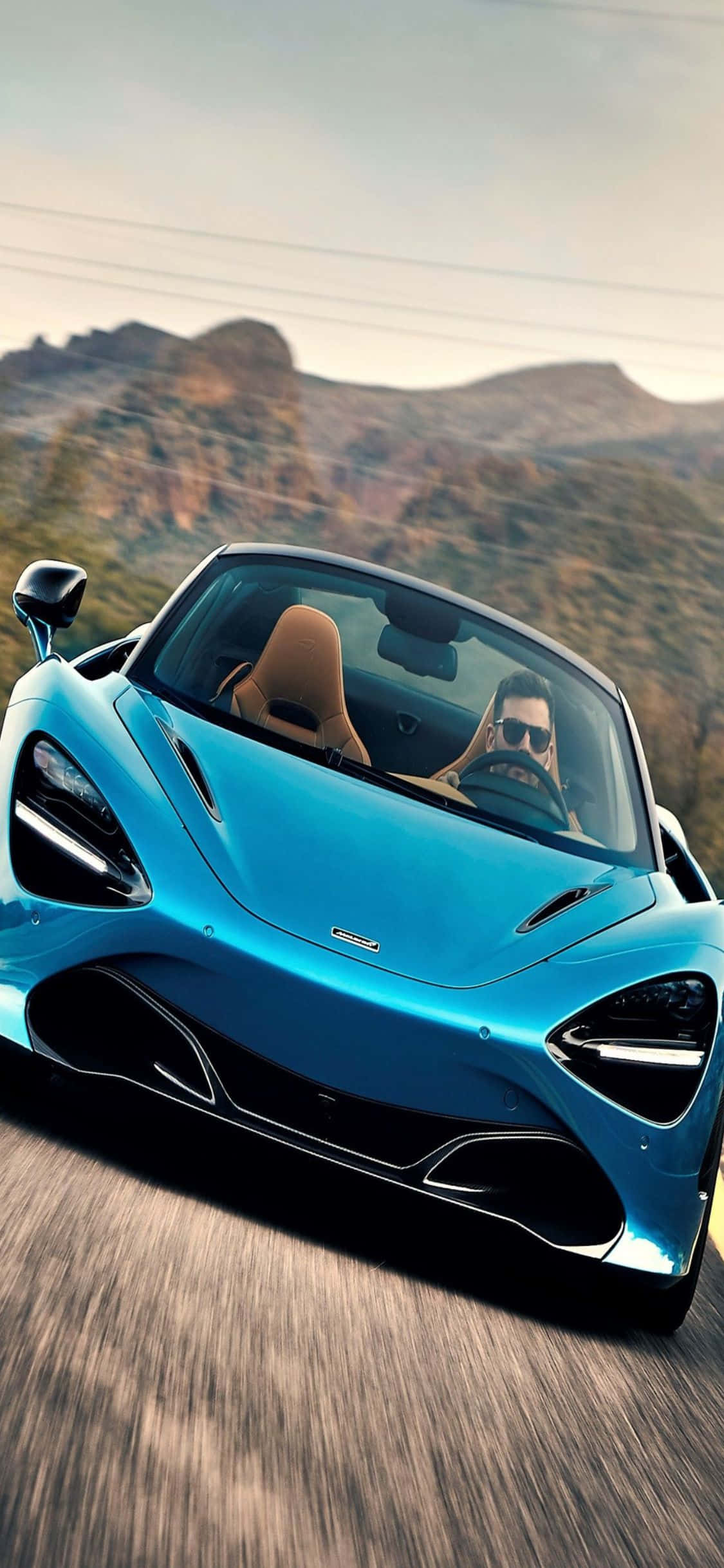 iPhone X întâlnește iconic McLaren 720s Fundal