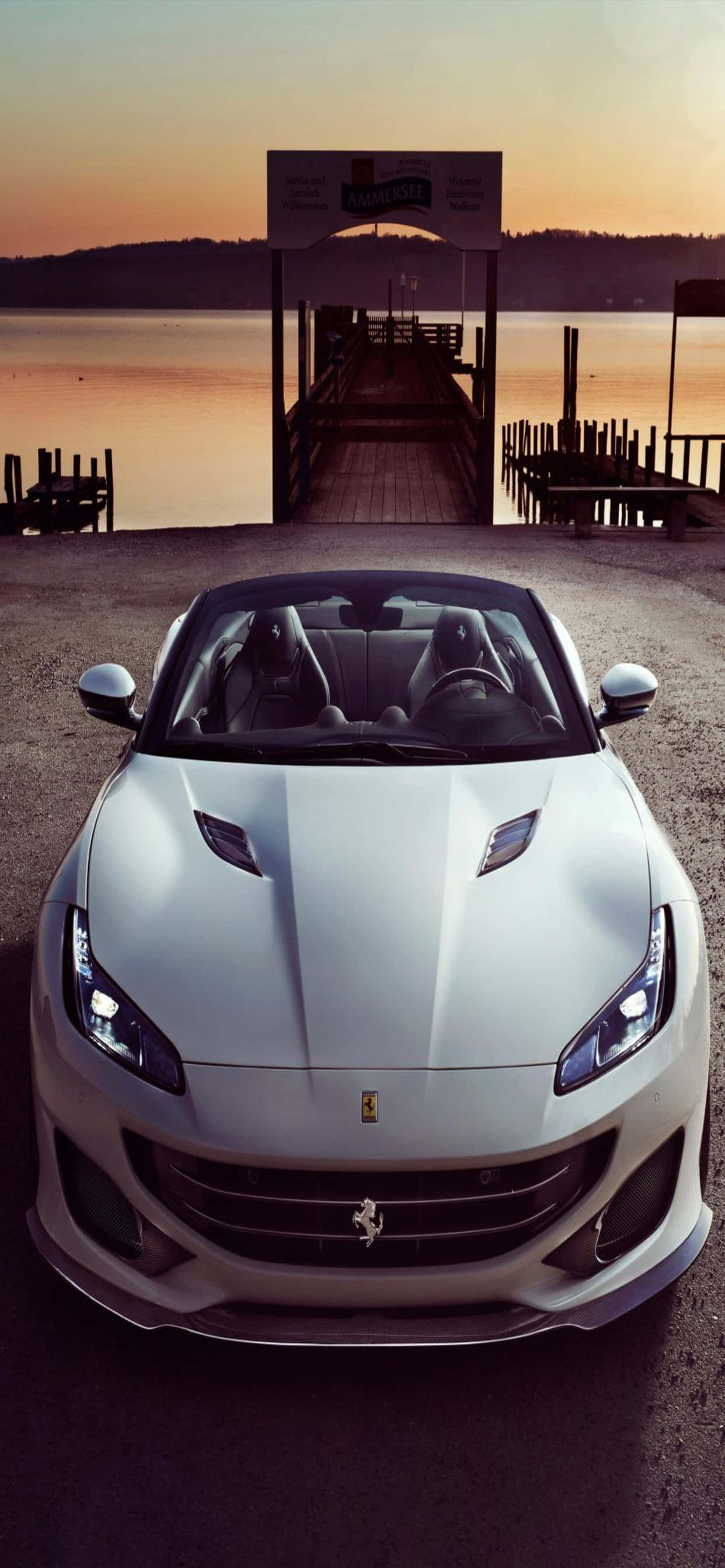 iPhone Xs Max Ferrari Fundal Gri Deschis Ferrari Portofino Fundal