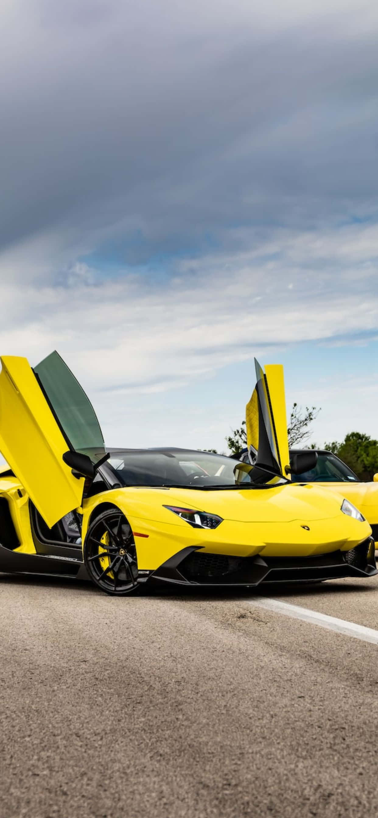 Fundal iPhone XS Max Lamborghini Aventador Mașină Galbenă Fundal