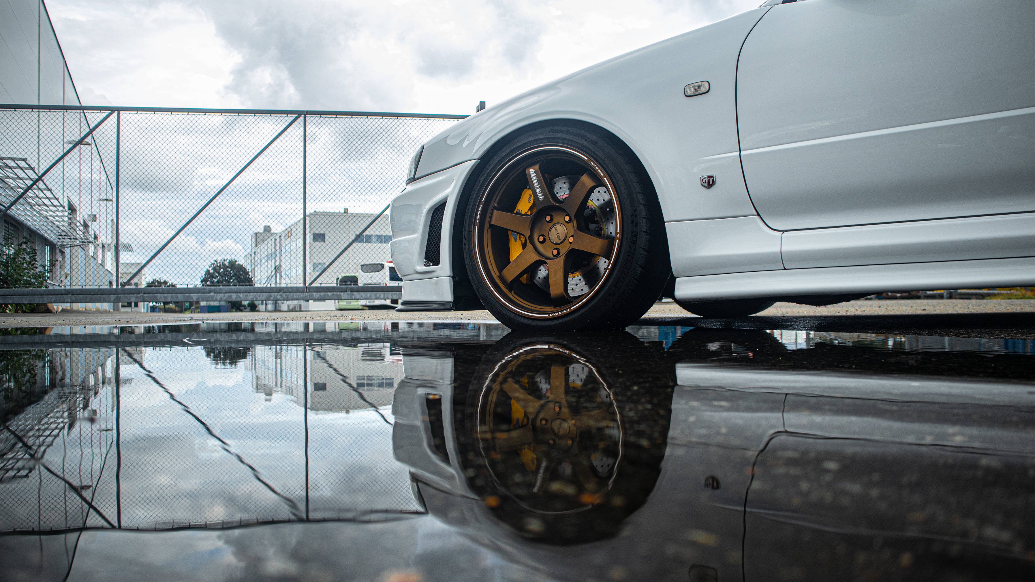 Jantă Nissan Skyline GTR R34 Fundal