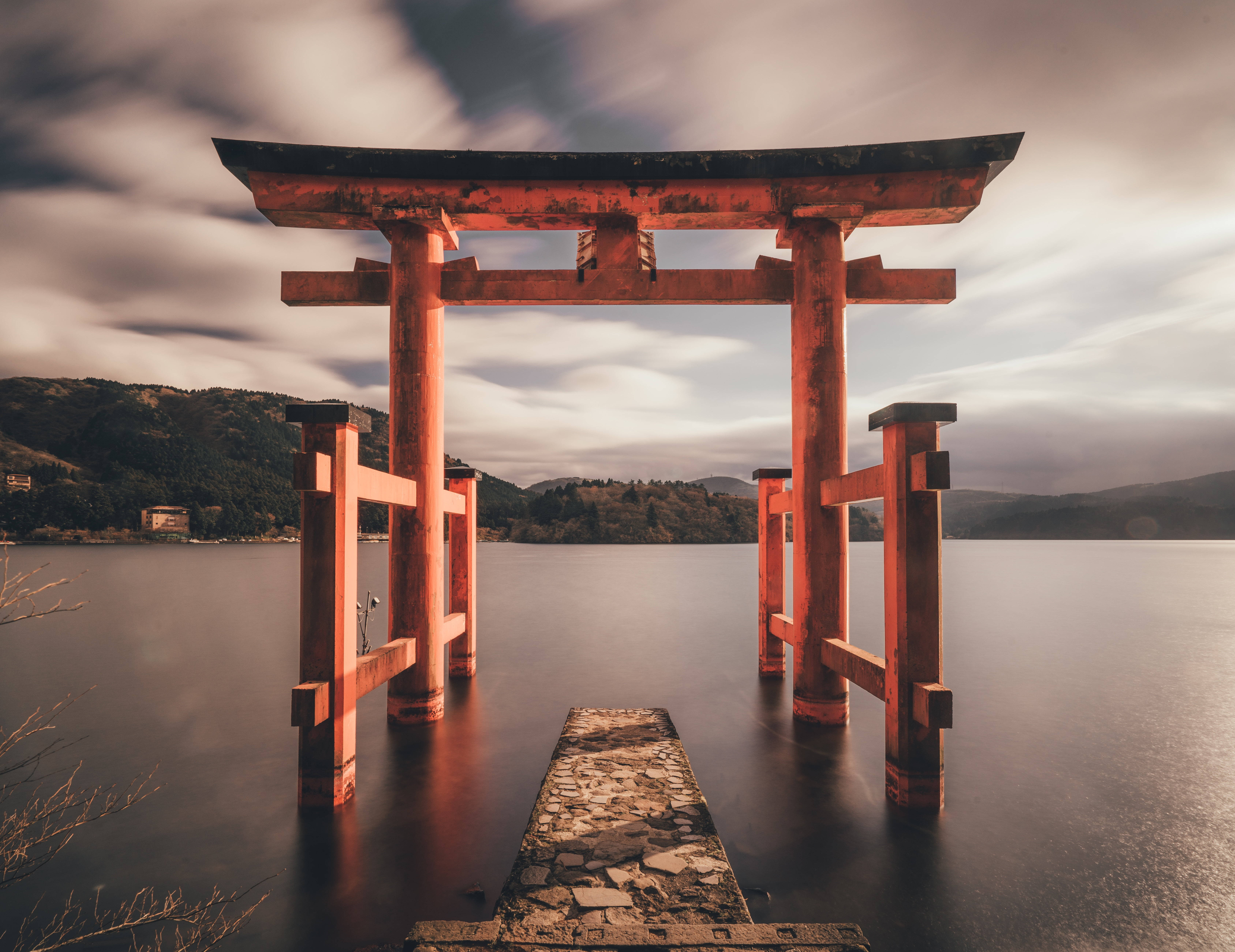 Japonia 4K Torii Fundal