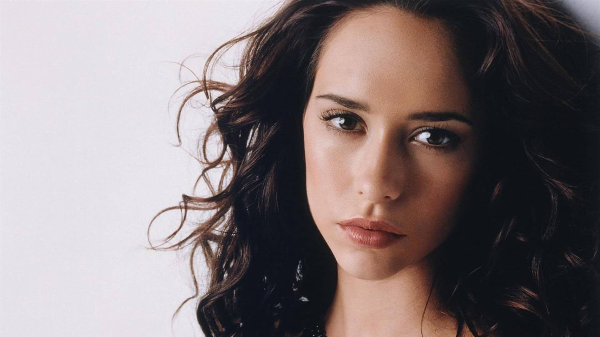 Jennifer Love Hewitt Privire Inocentă Fundal