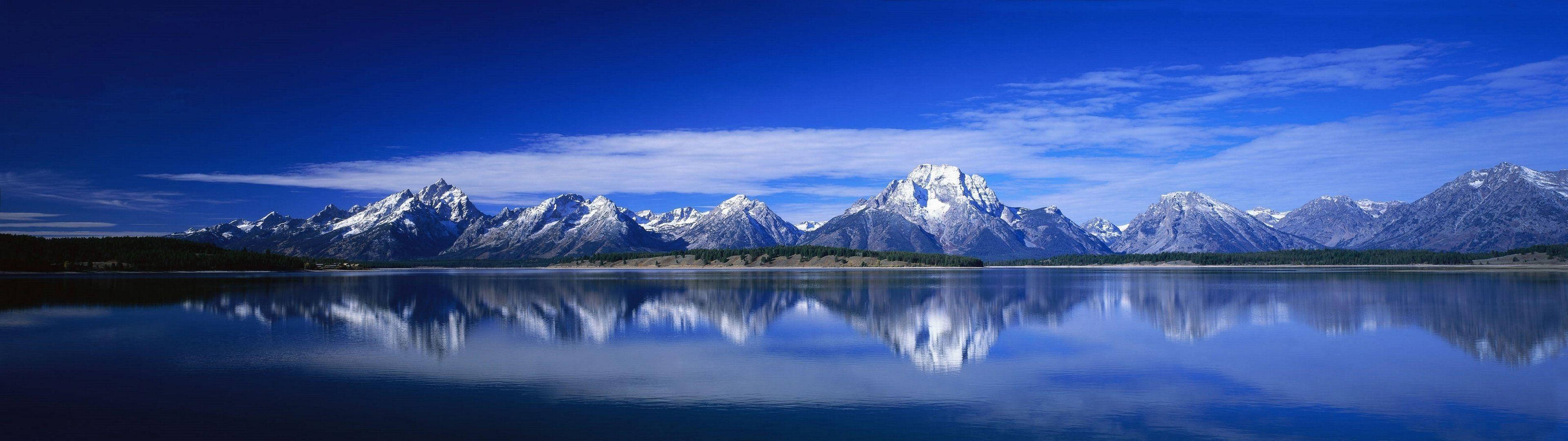 Lac de munte pe două monitoare 3840x1080 HD Fundal