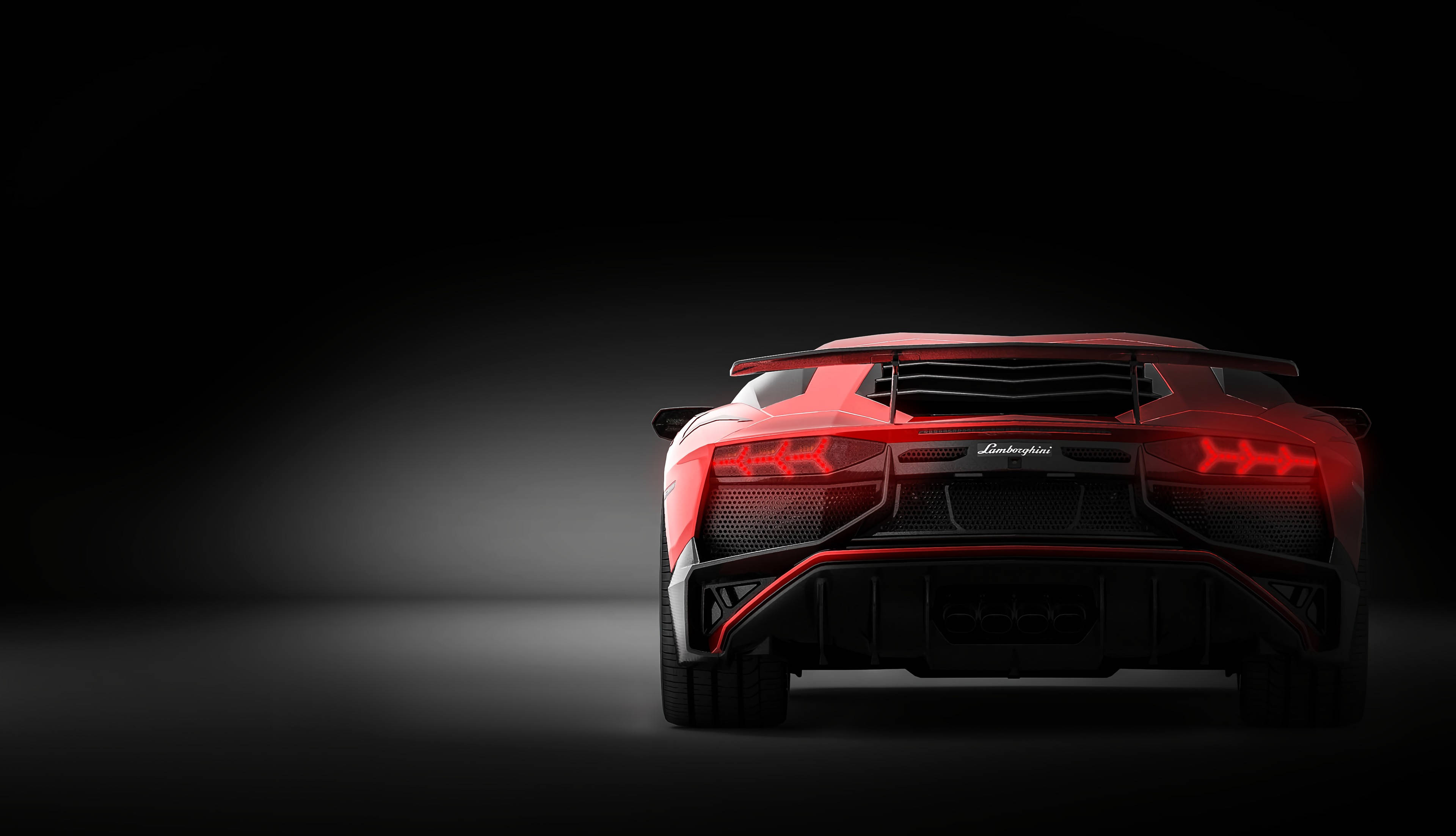 Lamborghini Aventador LP 700-4 roșie Fundal