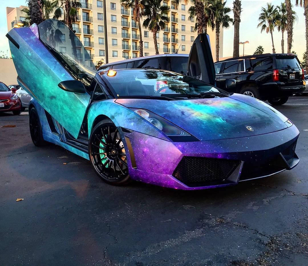 Lamborghini Galaxy Parcat Fundal