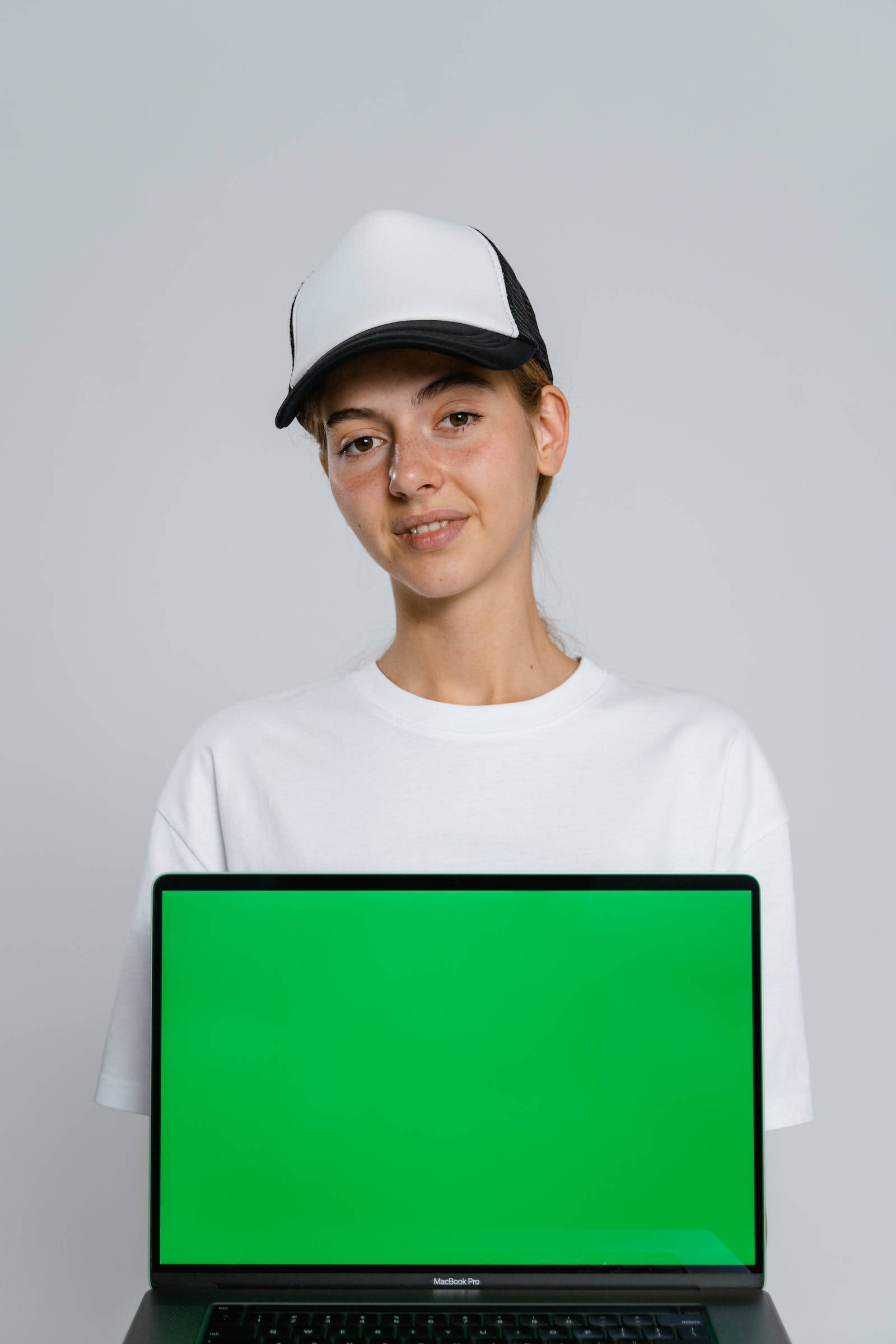 Laptop cu Ecran Verde Fundal