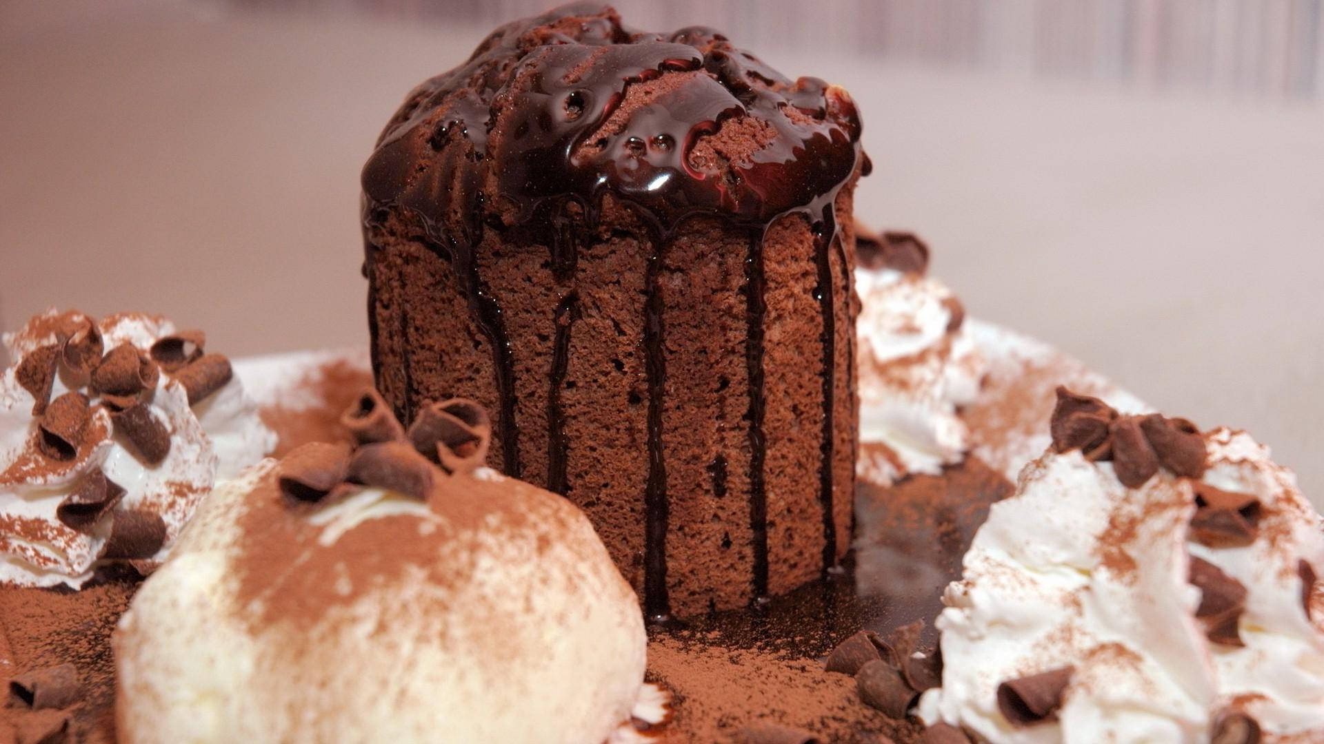Legendă: ExtravaGANȚĂ Indulgentă de Desert de Ciocolată Fundal