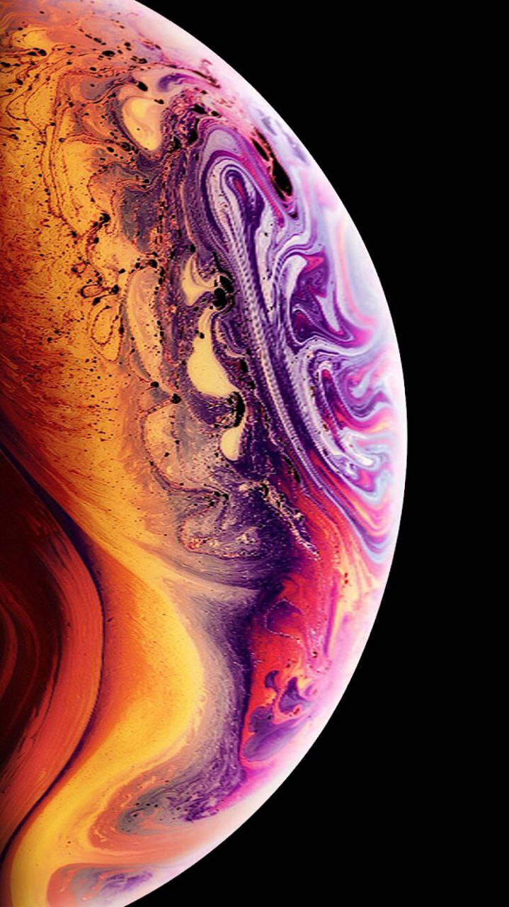 Legendă: Original iPhone 7 care afișează imagine de fundal impresionantă cu sferă planetară de marmură Fundal