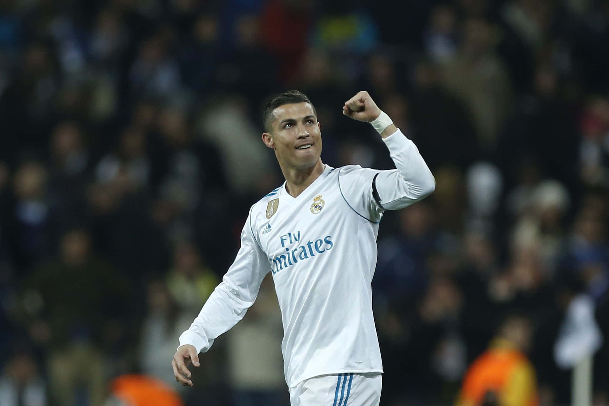 Legendarul Cristiano Ronaldo în Acțiune Fundal