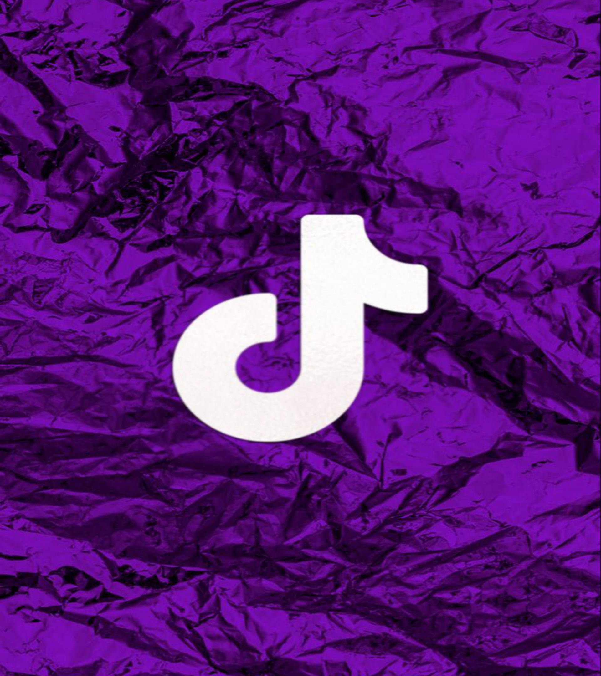Logo TikTok pe Pânză Mov Închis Fundal