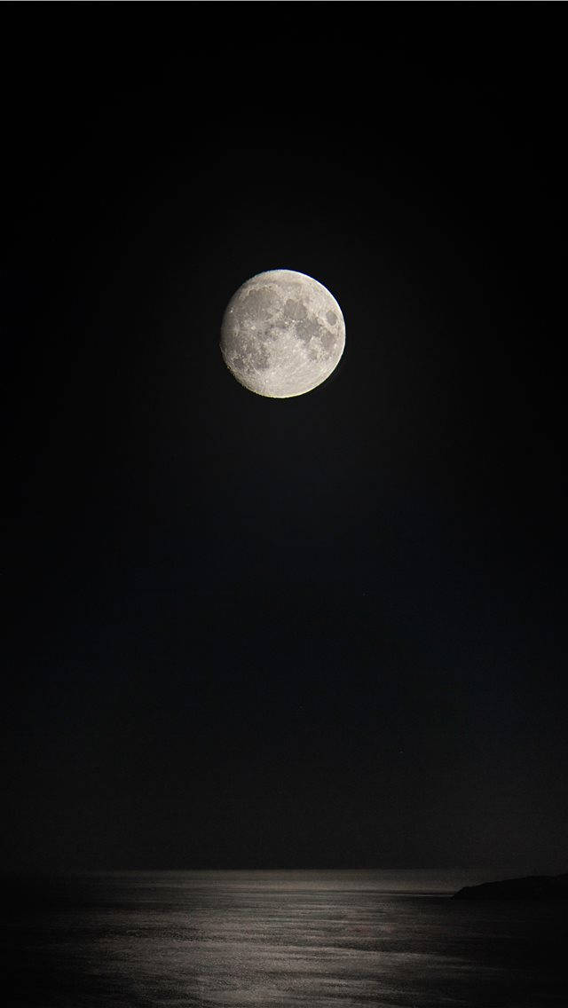 Lună Plină iPhone Întunecat Fundal