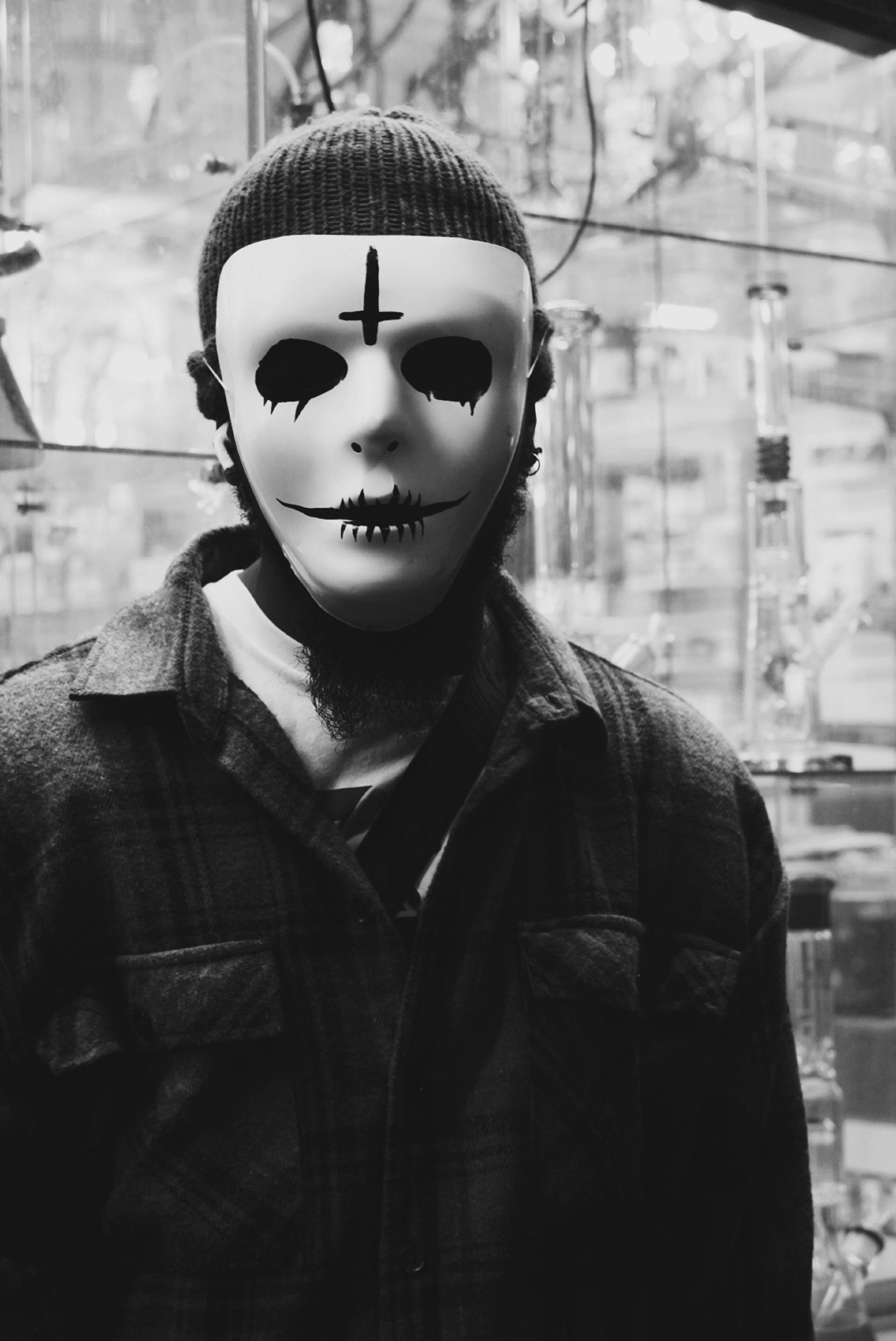 Mască albă de Halloween înfricoșătoare Fundal