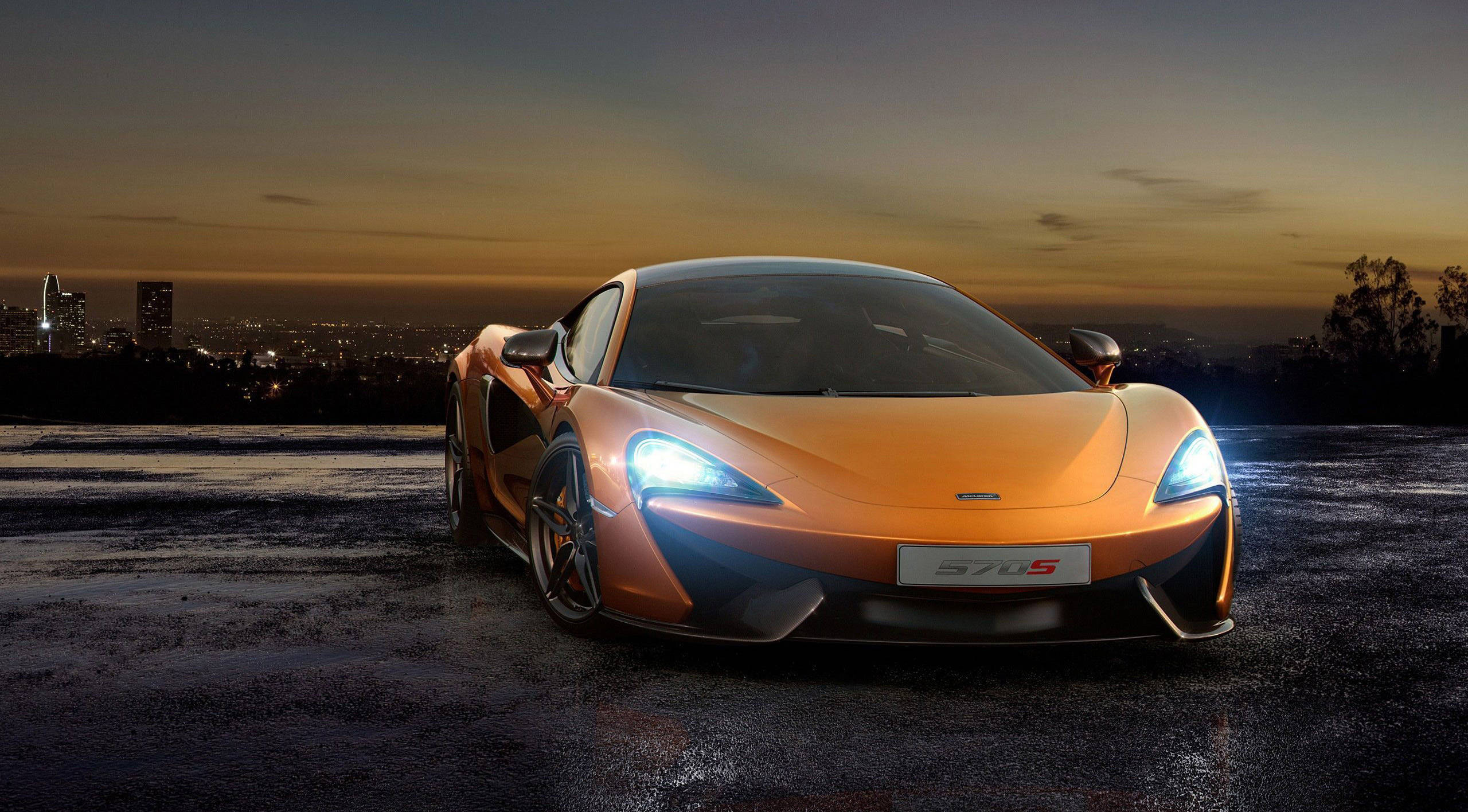 Mașină Cool Portocalie McLaren Fundal
