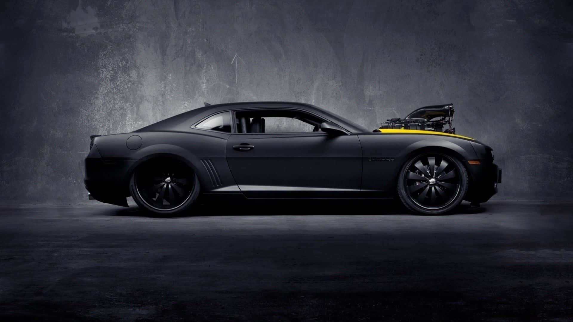 Mașină Neagră 4K Chevrolet Camaro Fundal