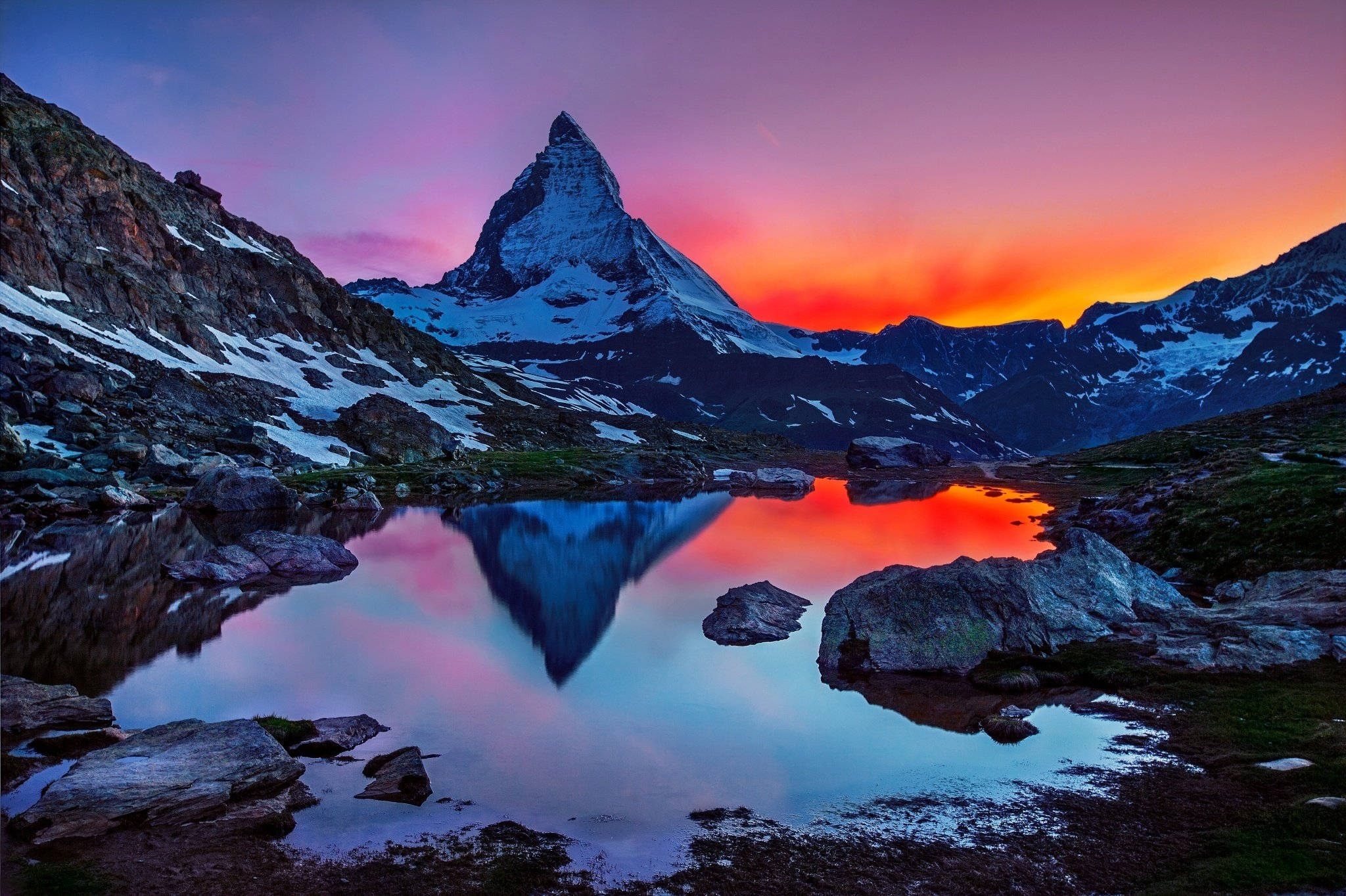 Matterhorn Apus de Soare Spectaculos Fundal