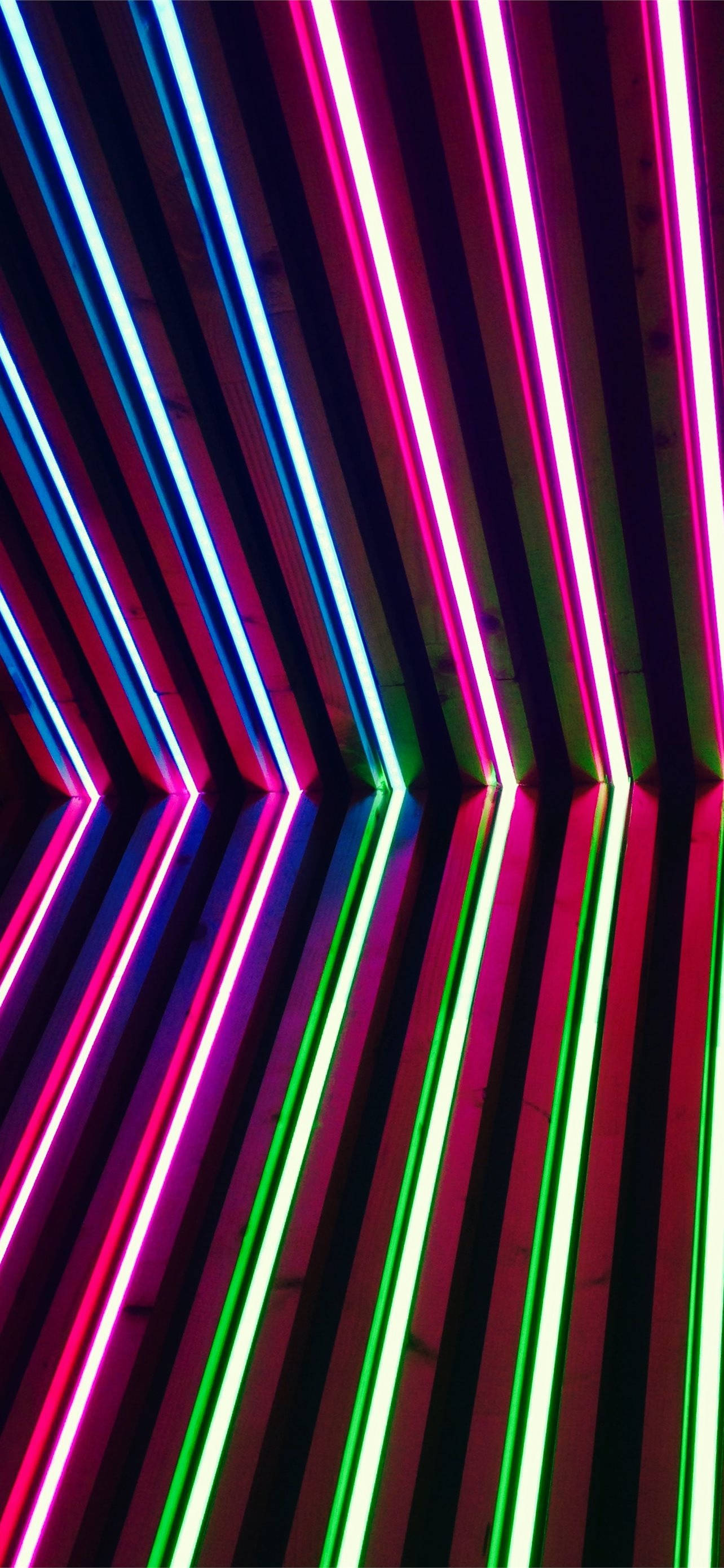 Neon Purple iPhone Tube Lights Fundal
