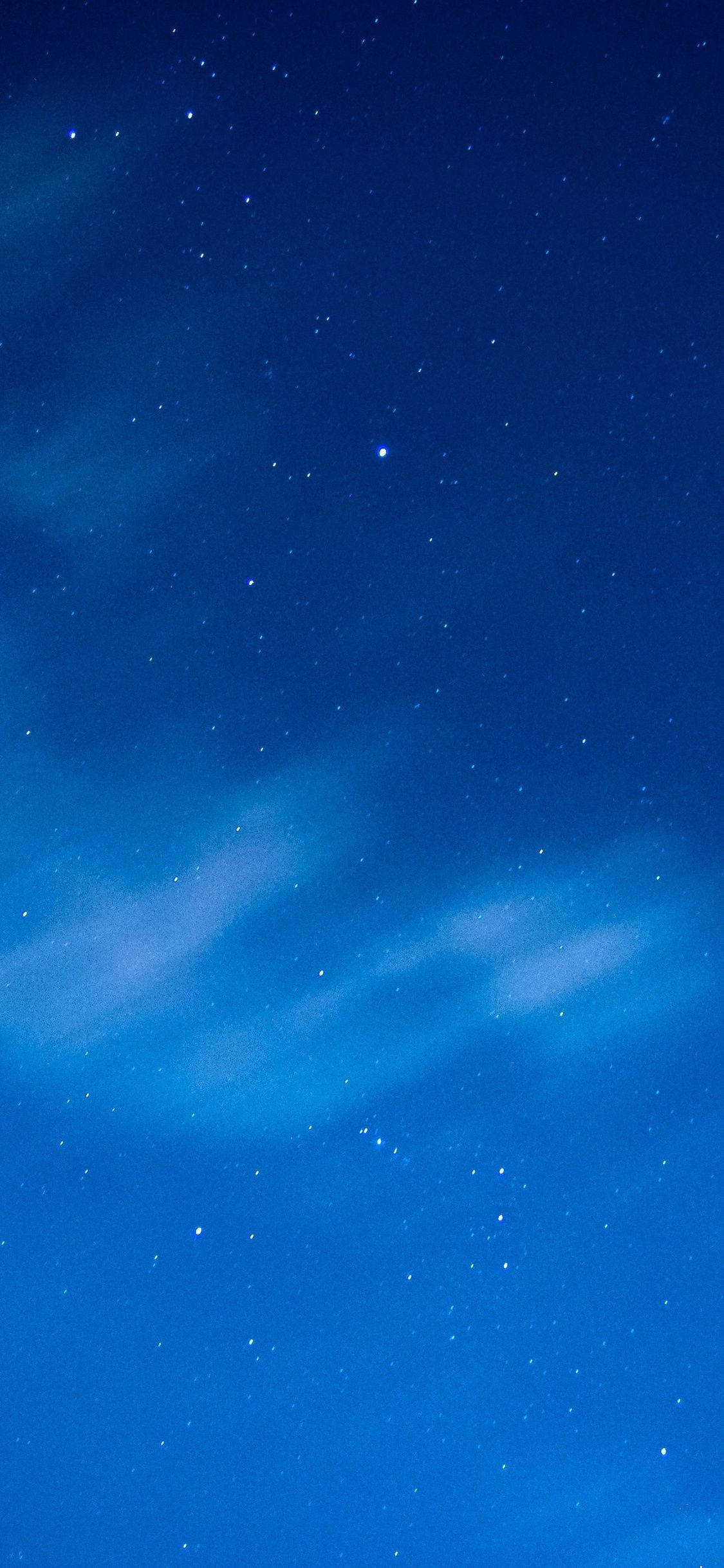 Night Sky Blue iPhone Fundal