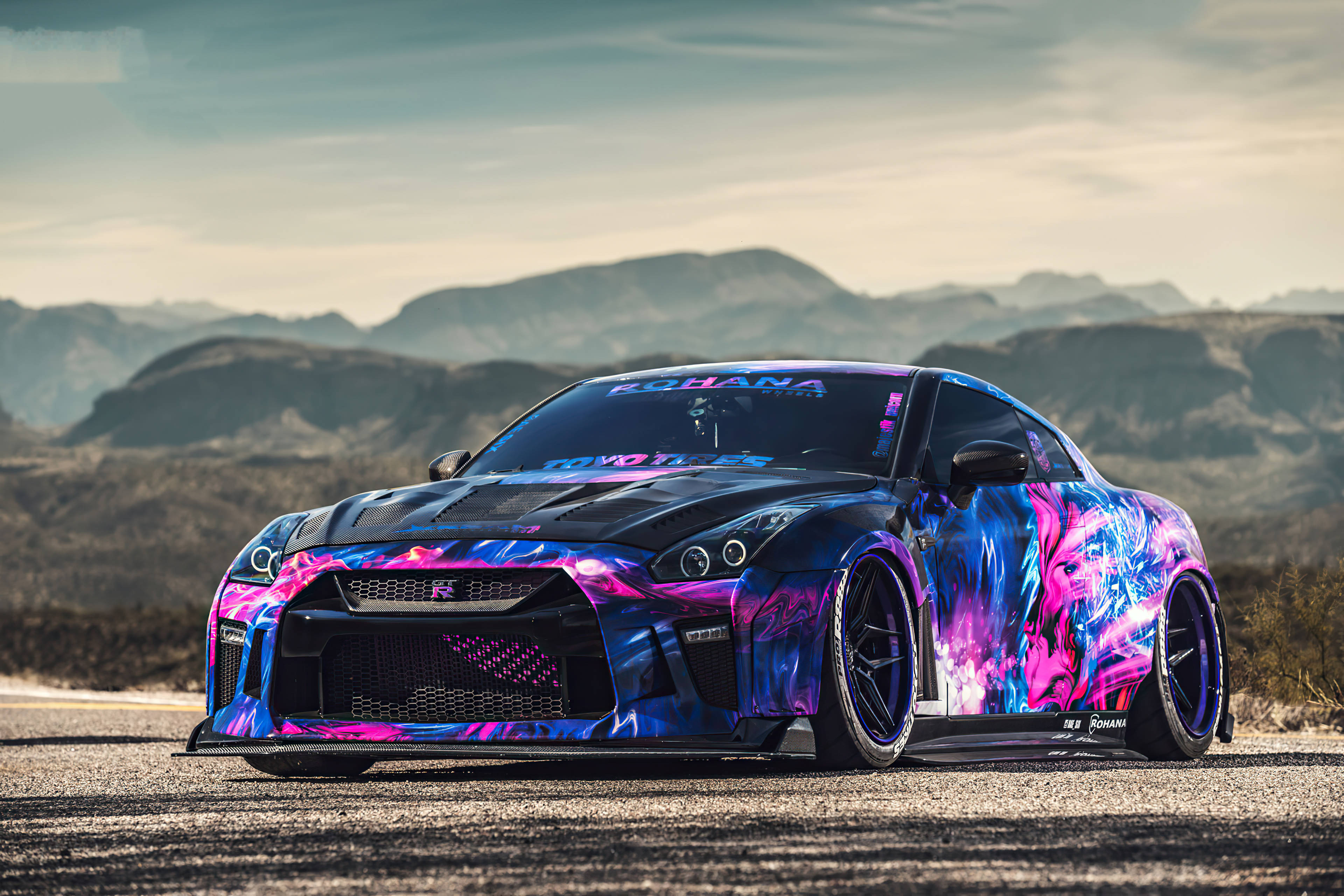 Nissan GT R 4K cu detalii bogate Fundal