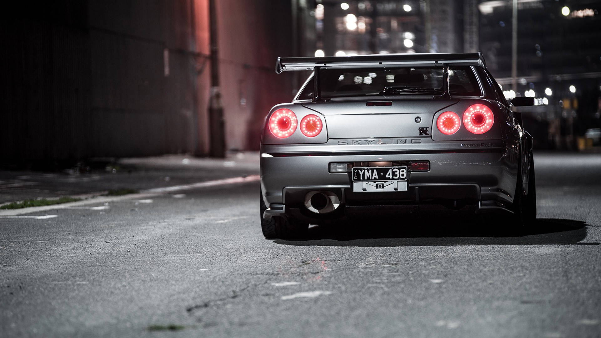 Nissan Skyline GTR R34 argintiu Fundal