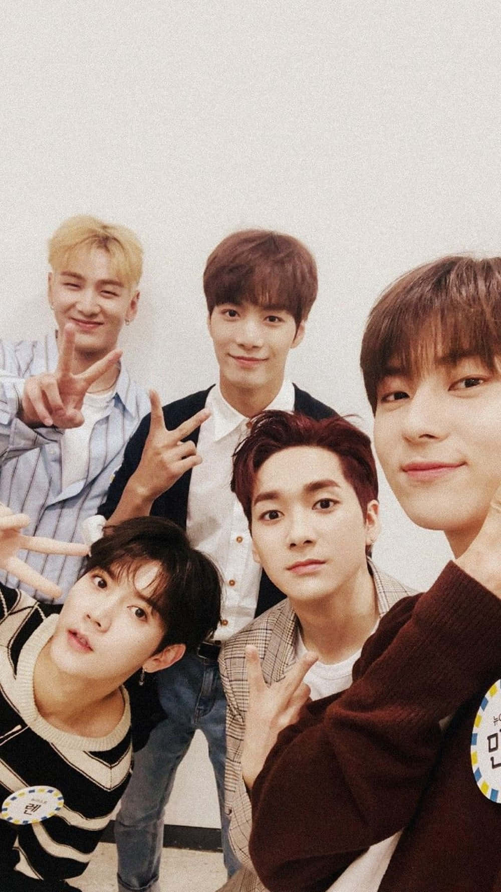 NU'EST - O Forță în Muzica K-pop Fundal