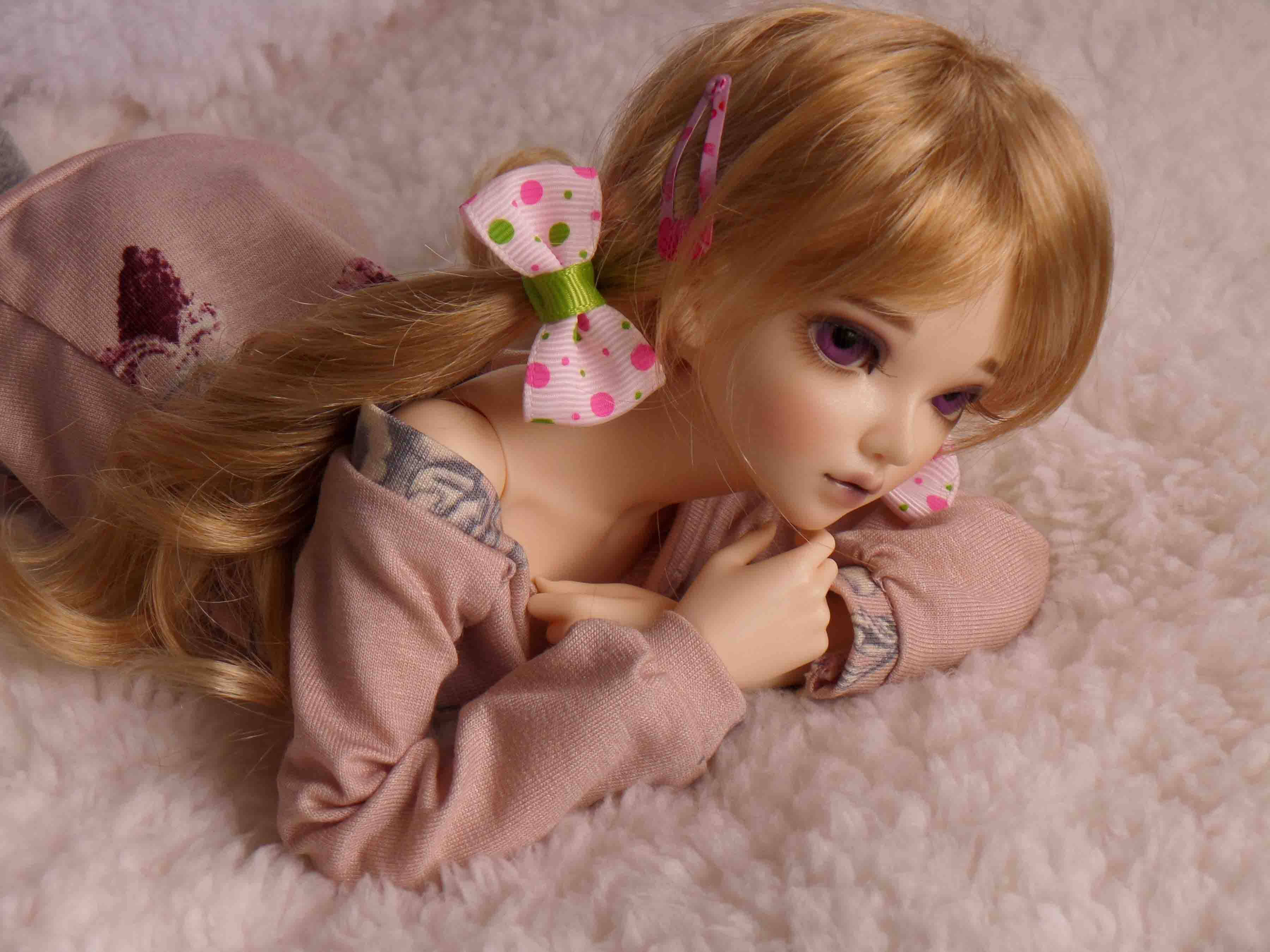 Păpușă Barbie în Codițe Fundal