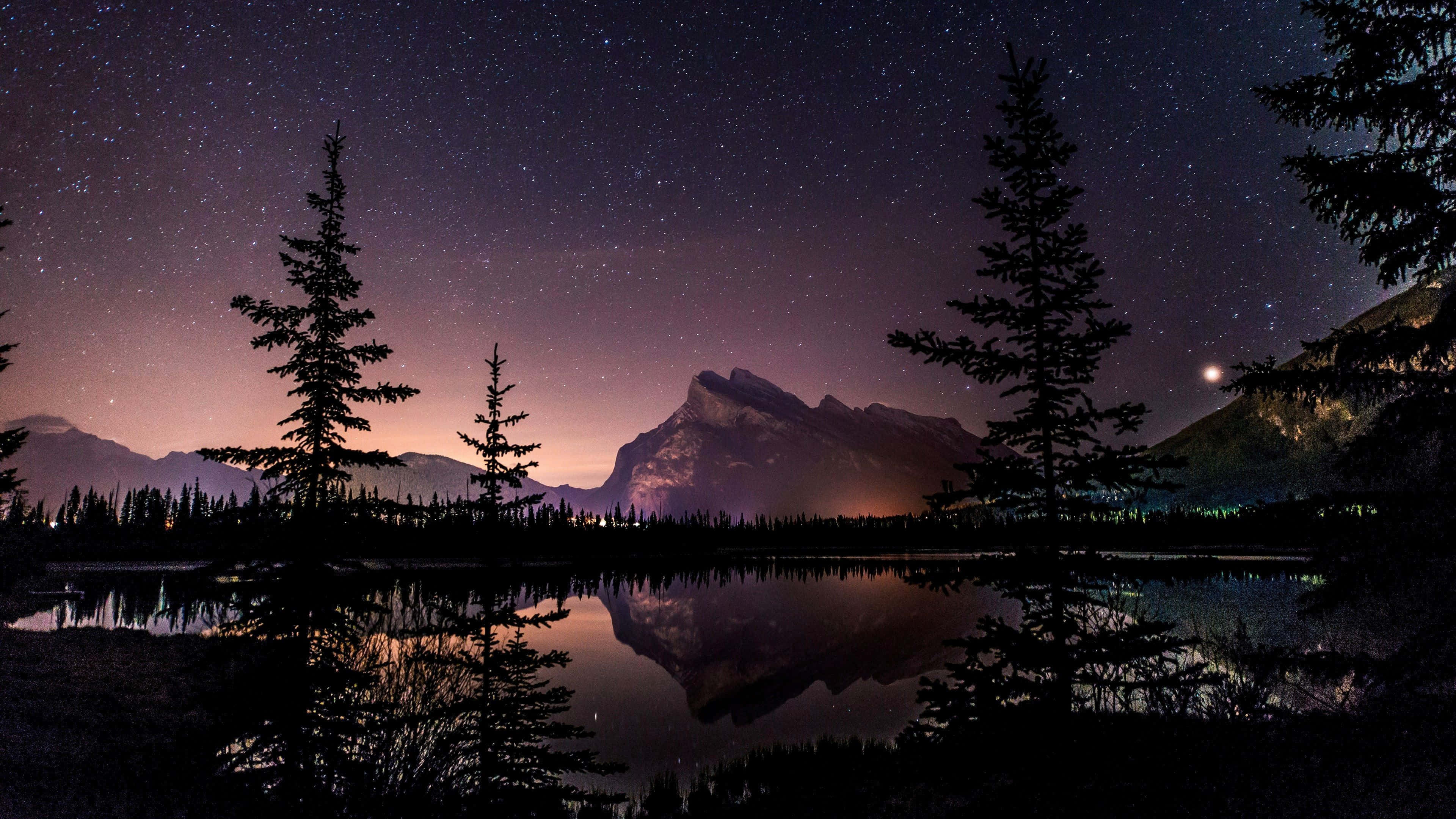 Peisaj 4K Ultra HD din Parcul Național Banff Fundal