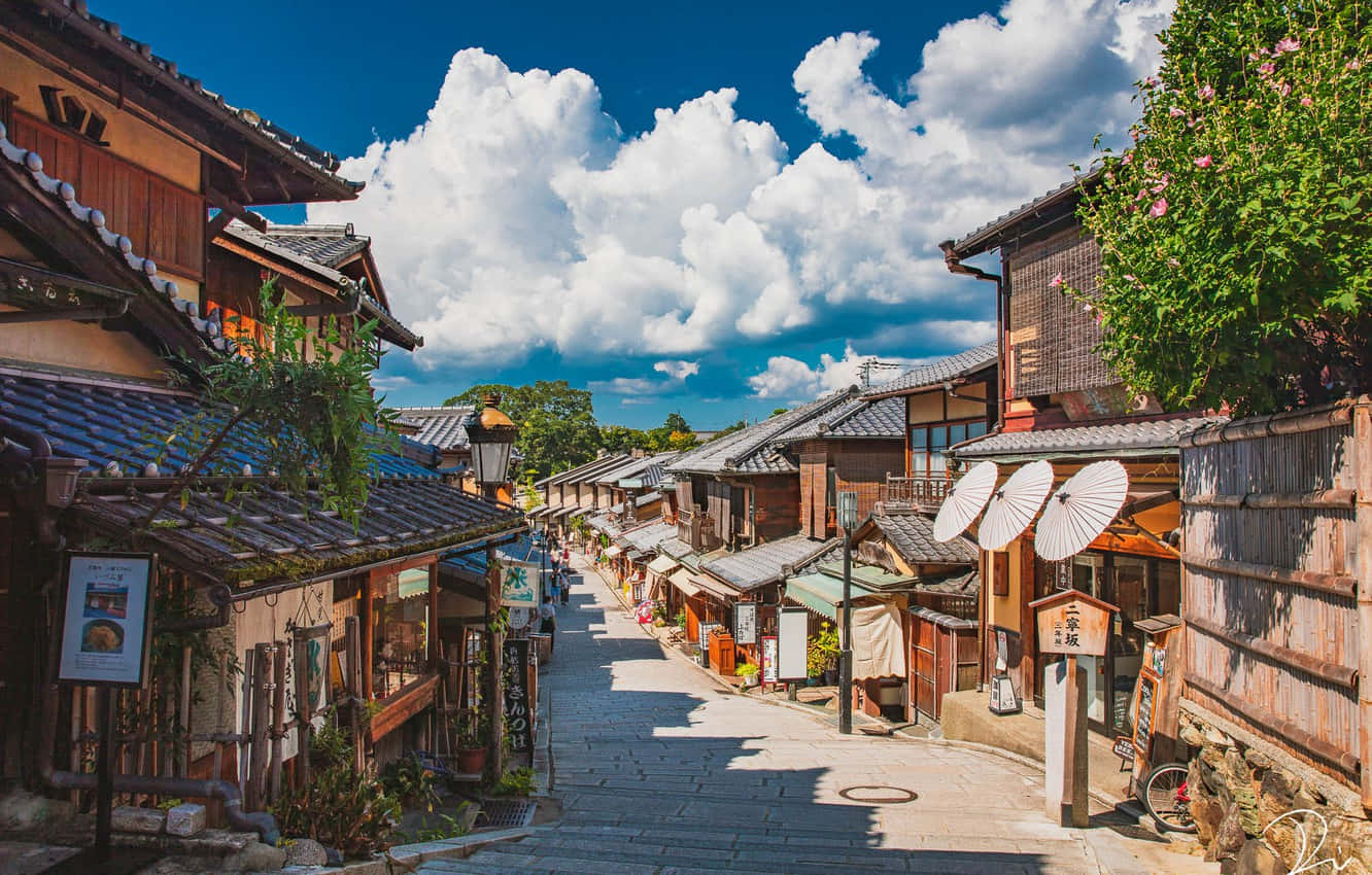 Peisaj spectaculos din Hakone și Lacul Ashinoko, înconjurat de maiestuosii Alpi Japonezi. Fundal