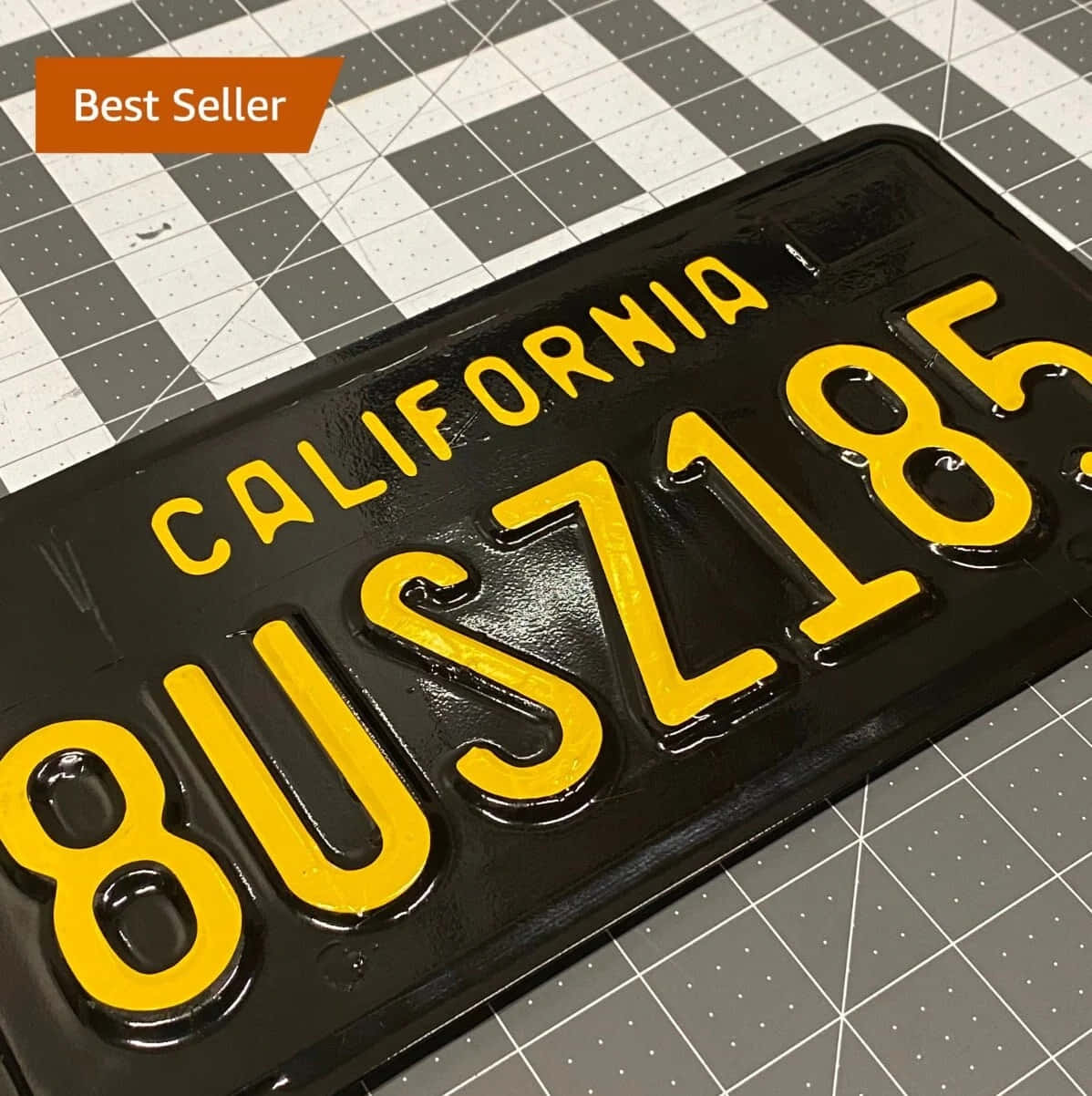 Plăcuță de înmatriculare California galbenă și neagră Fundal