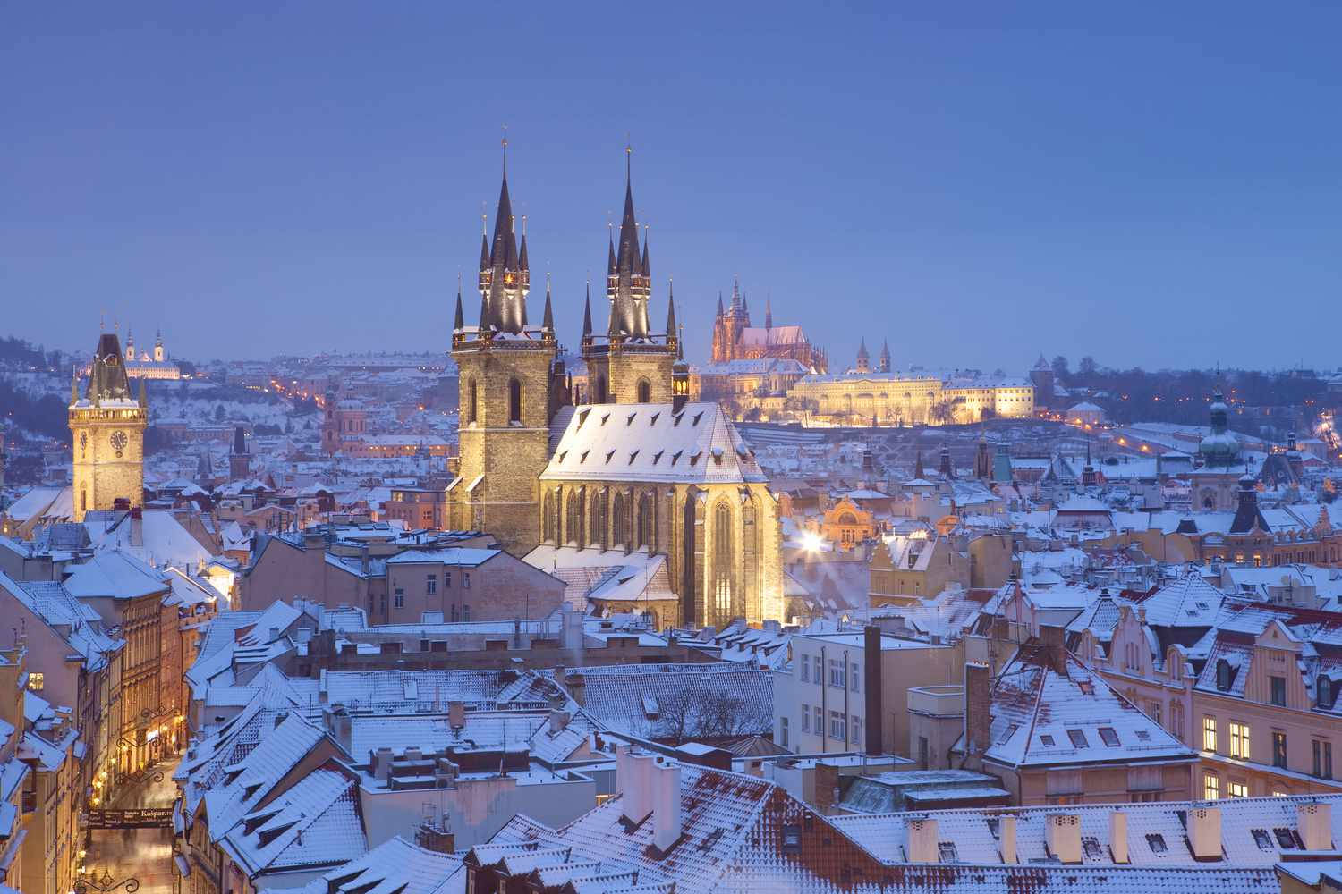 Praga înzăpezită Fundal