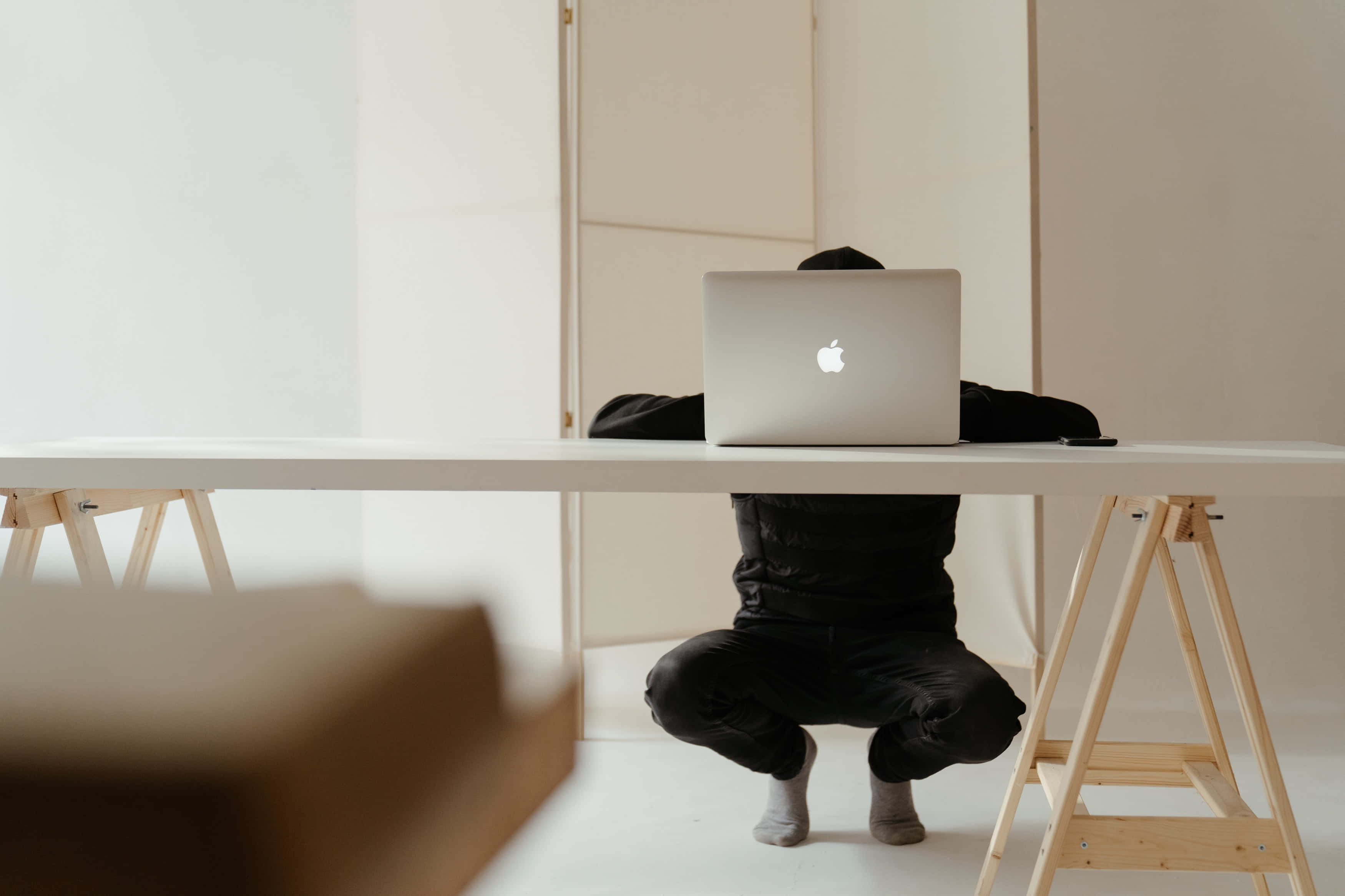 Reîmprospătați-vă spațiul de lucru cu un Macbook Estetic Fundal