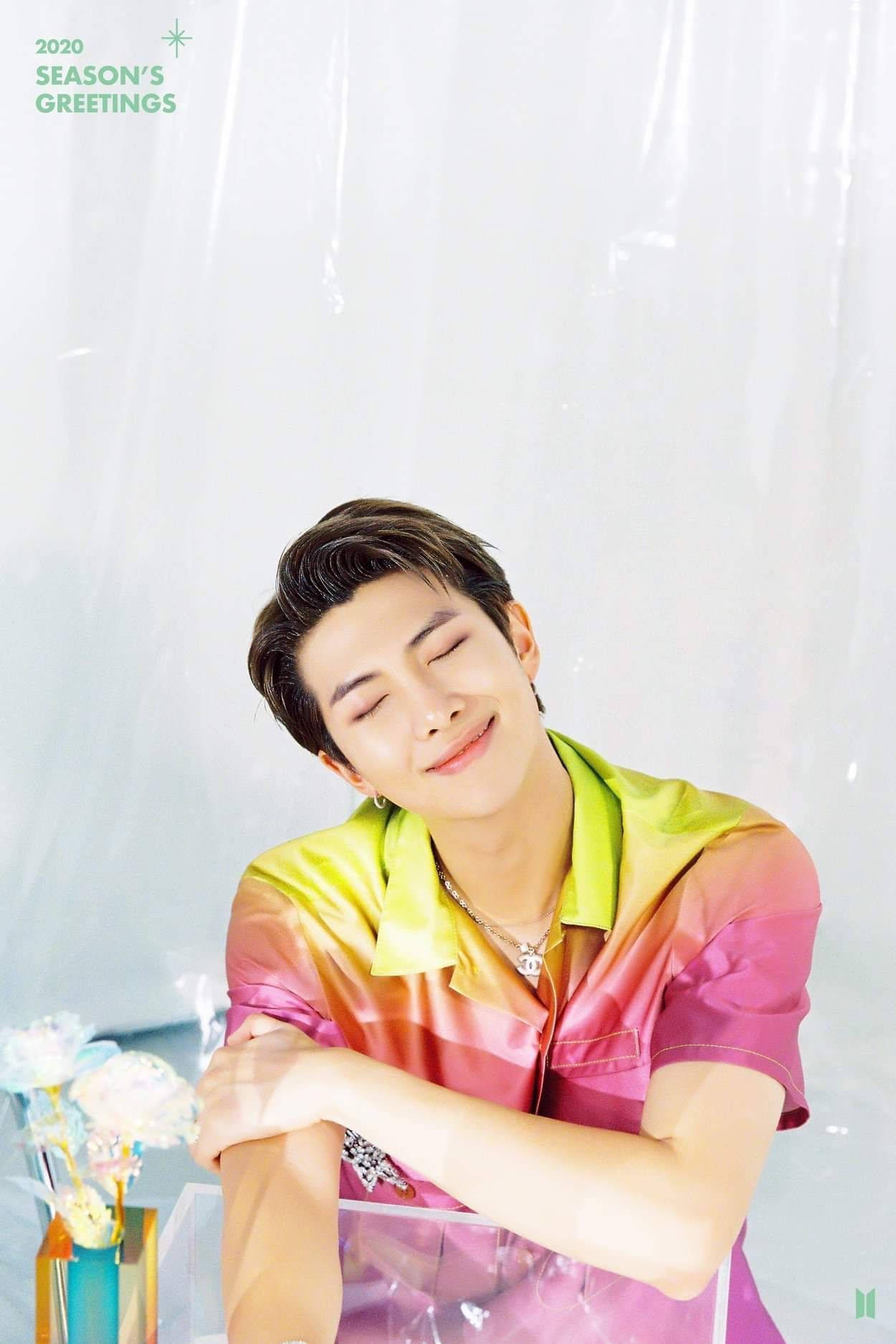 RM drăguț din Season's Greetings BTS Fundal