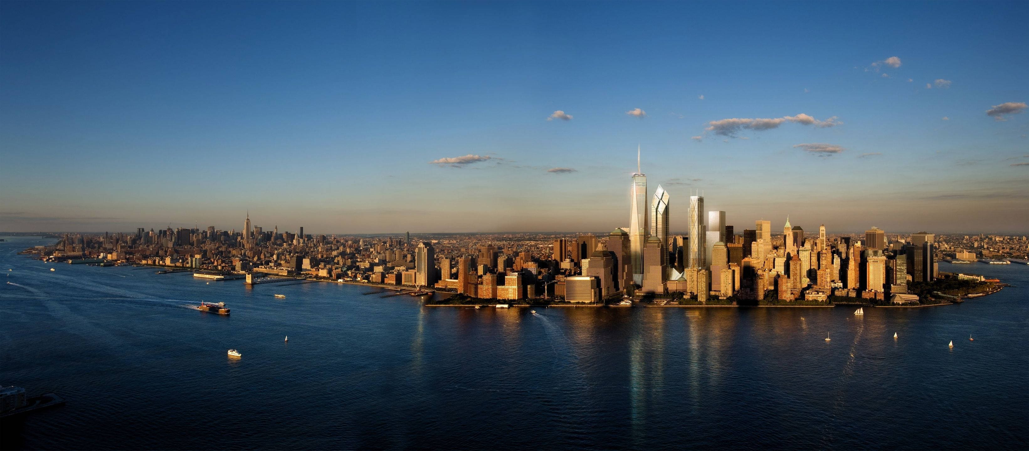 Silueta New York-ului pe două monitoare Fundal
