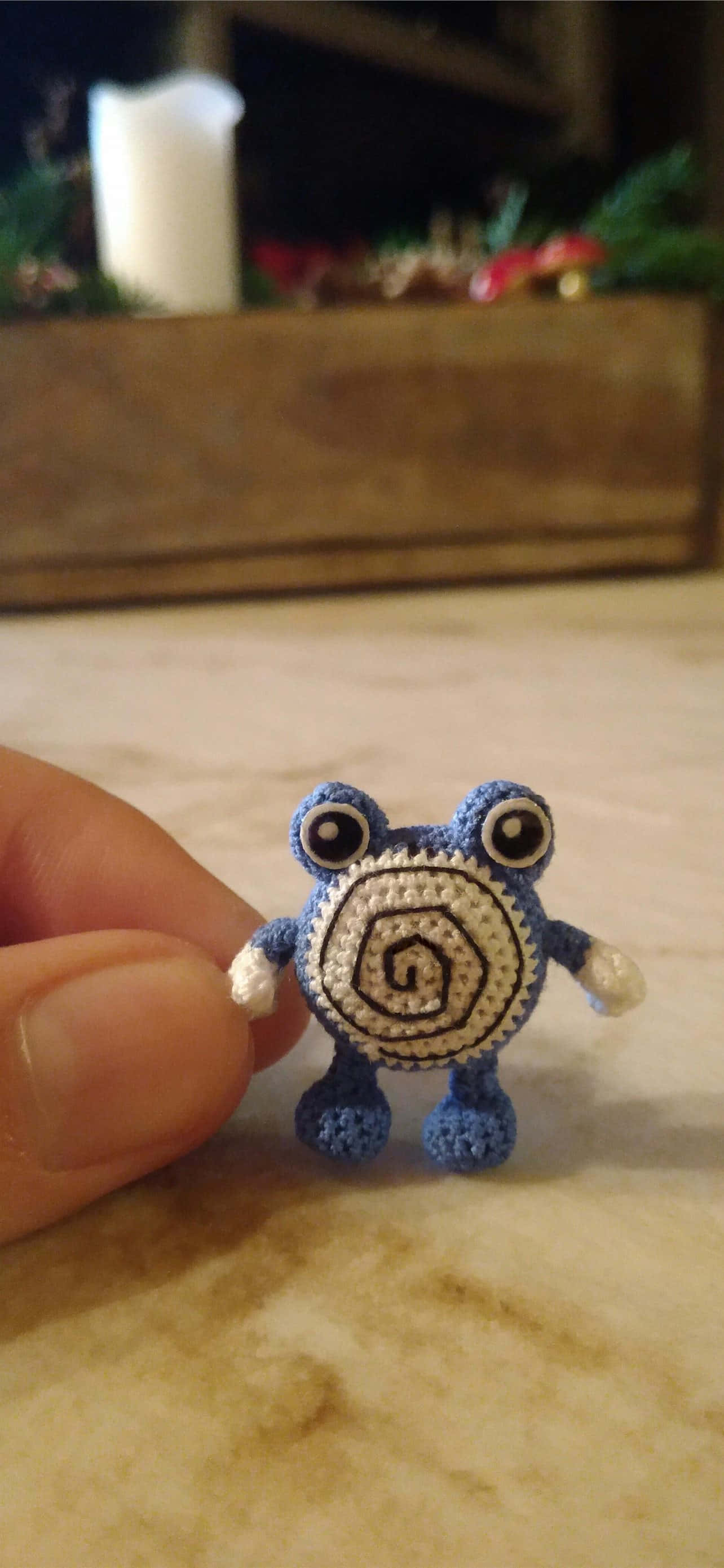 Espectaculos Poliwhirl Croșetat Manual Fundal