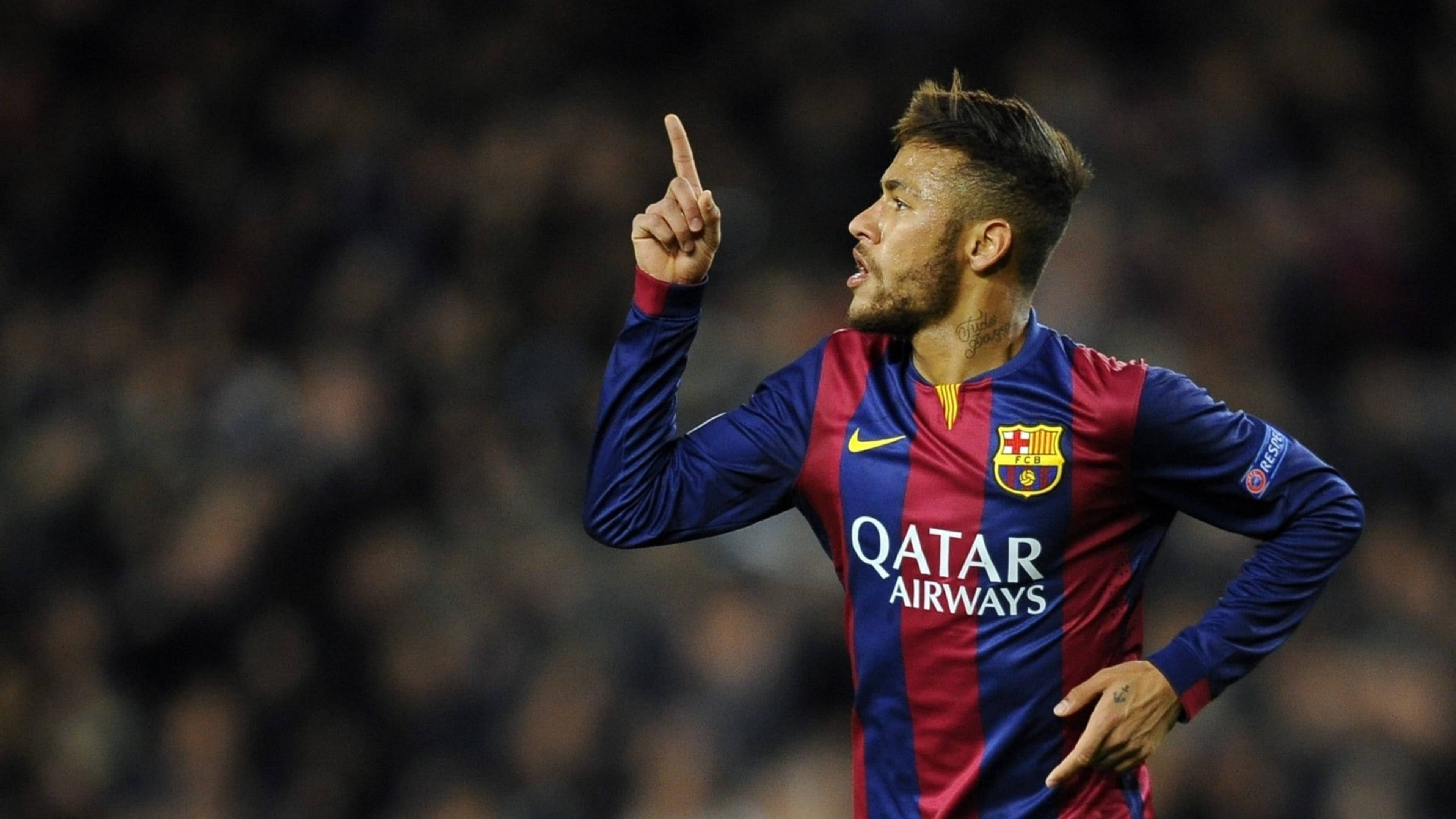 Sportivul Neymar Arătând cu Degetul 4K Fundal