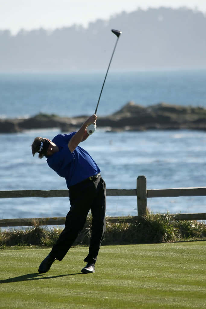 Steve Lowery Golf la mijlocul swing-ului Fundal