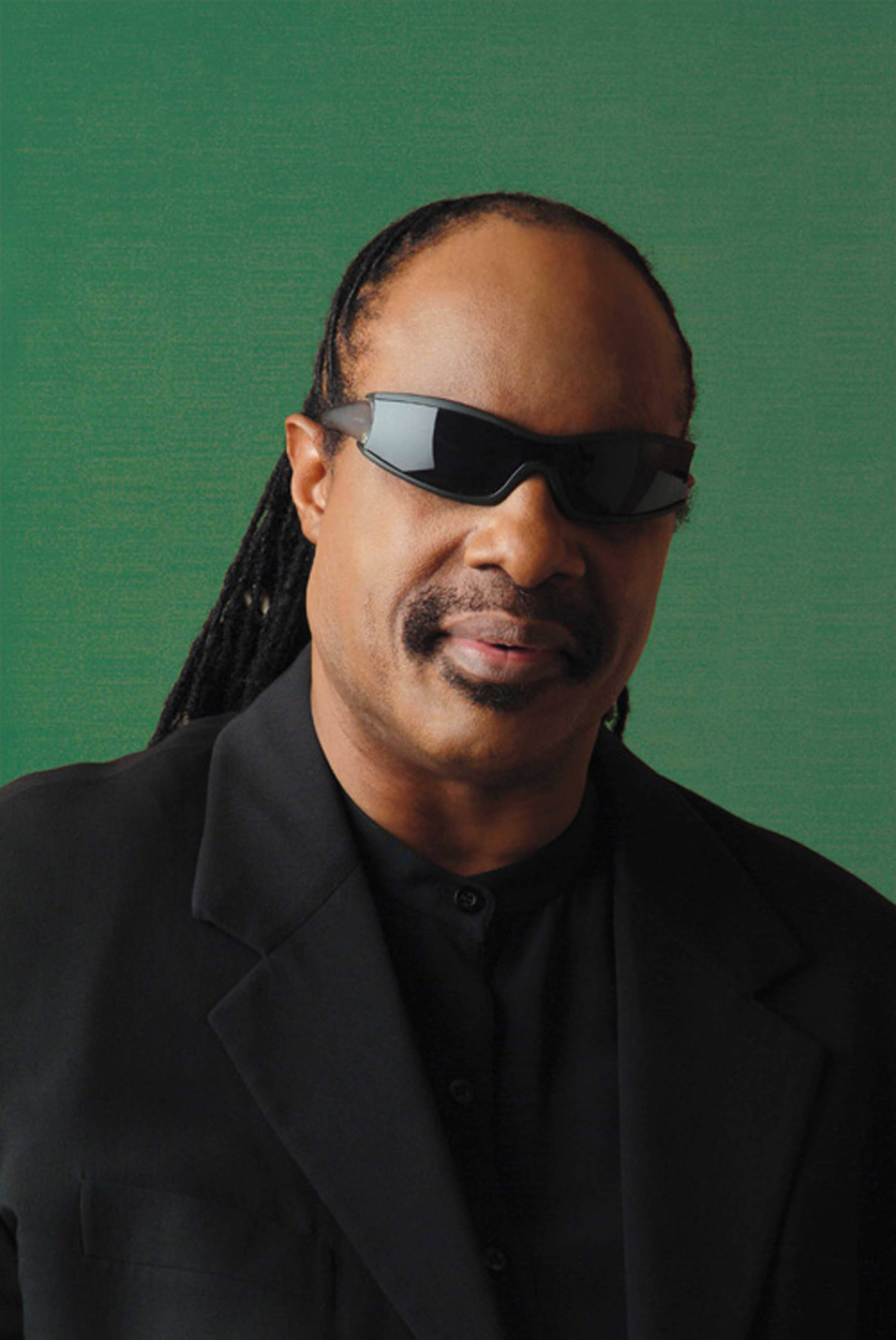Stevie Wonder Green Background Fundal